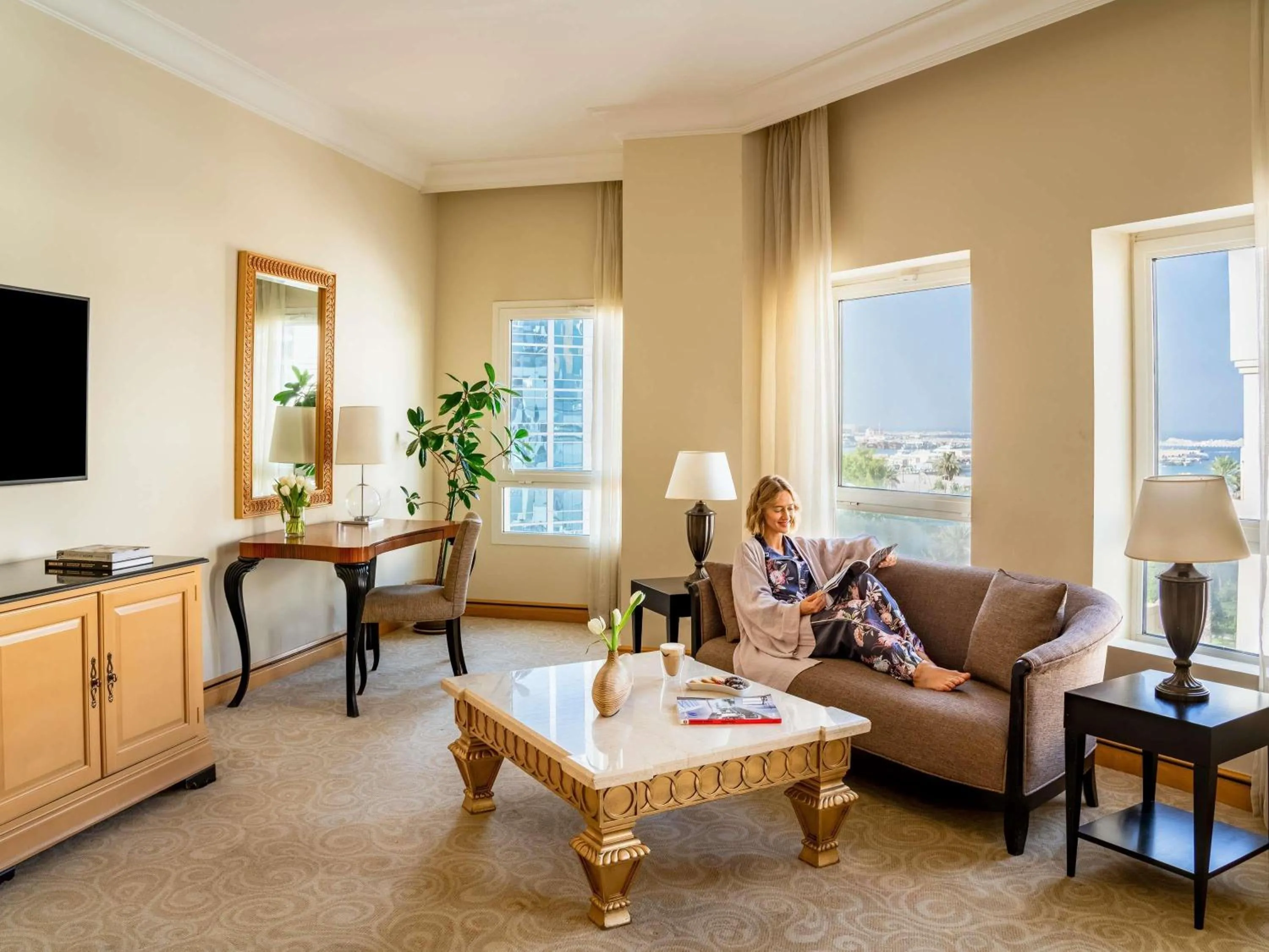 Bedroom in Mövenpick Hotel Doha