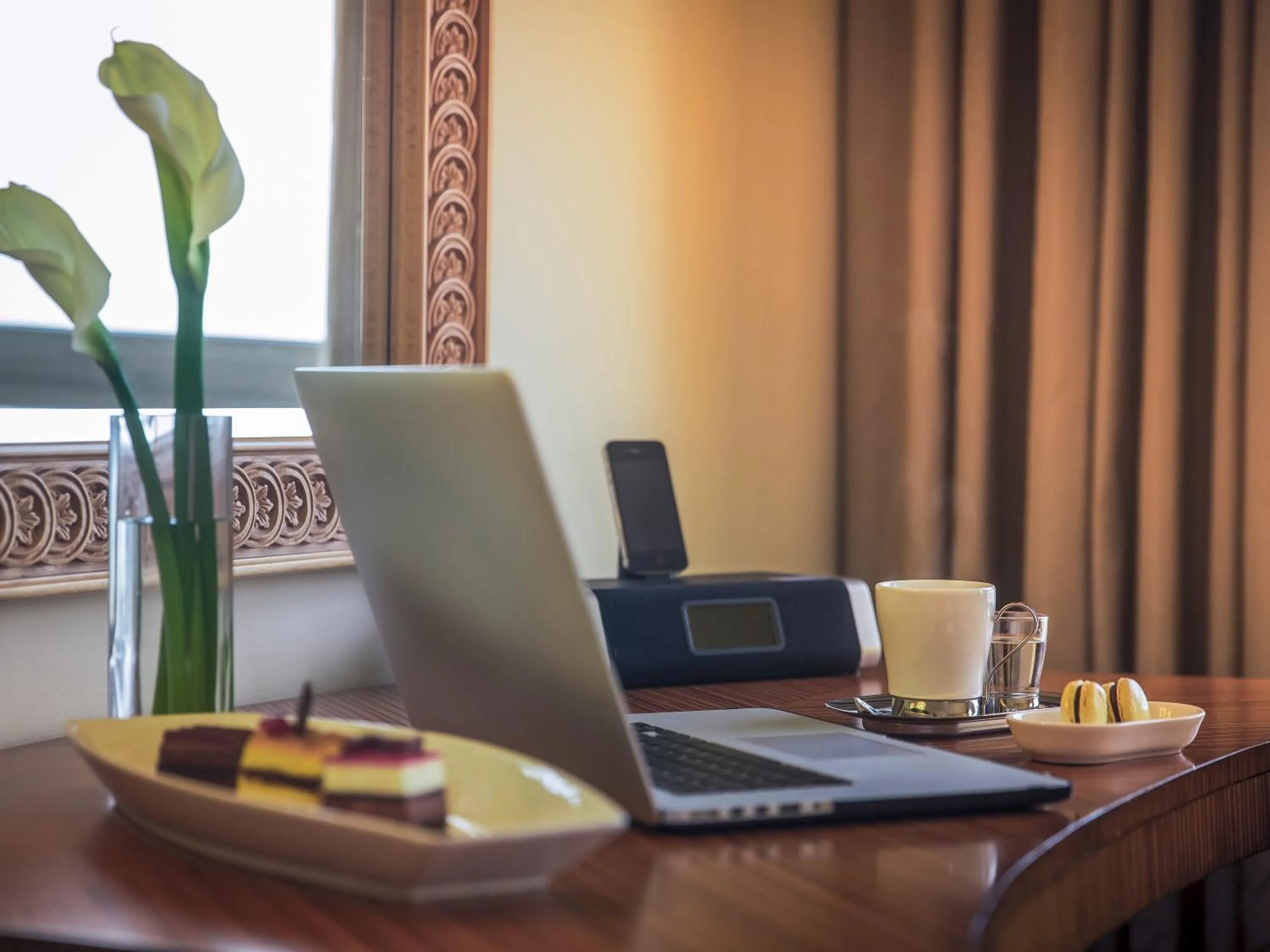 Business facilities in Mövenpick Hotel Doha