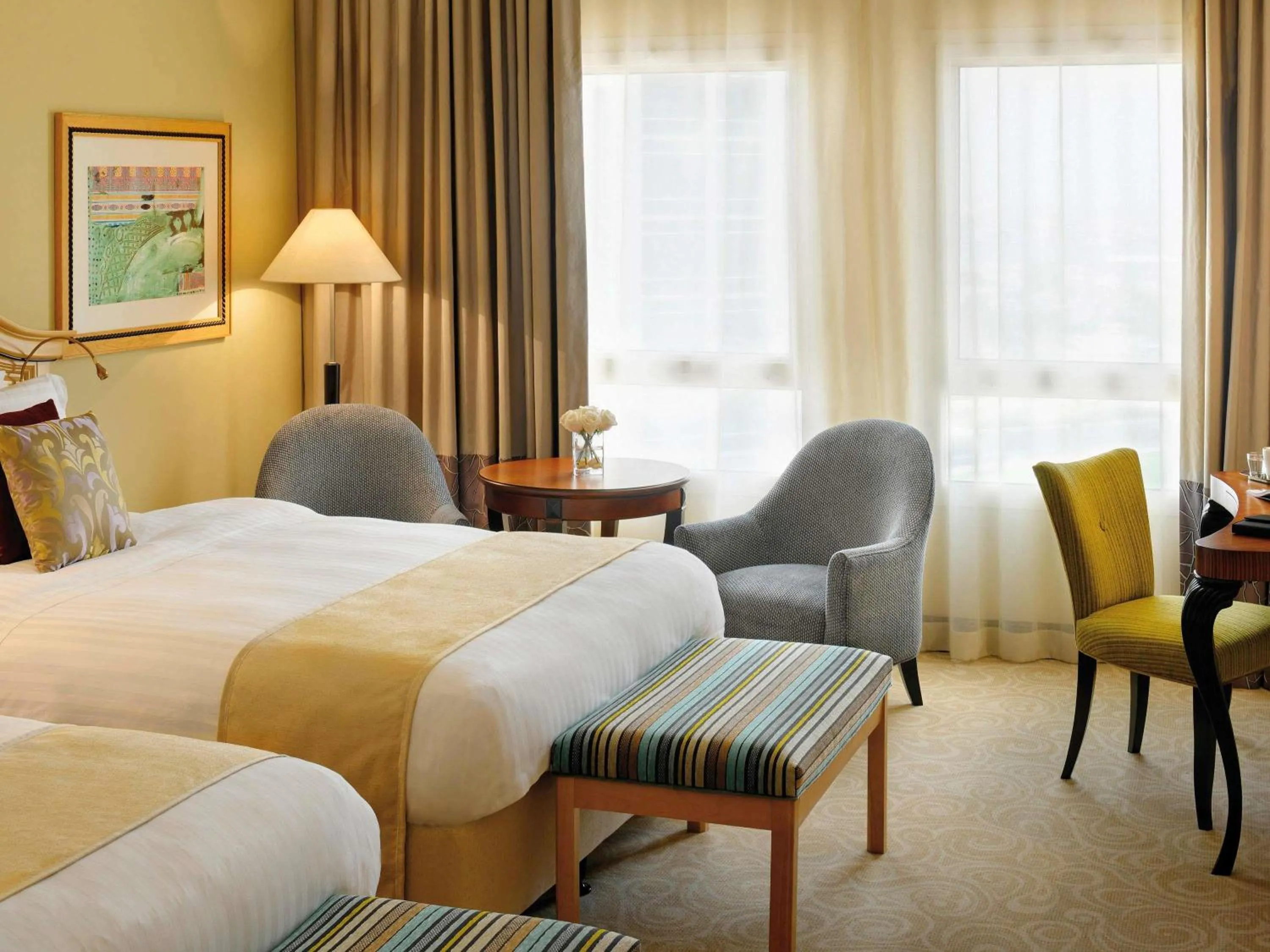 Bedroom, Bed in Mövenpick Hotel Doha