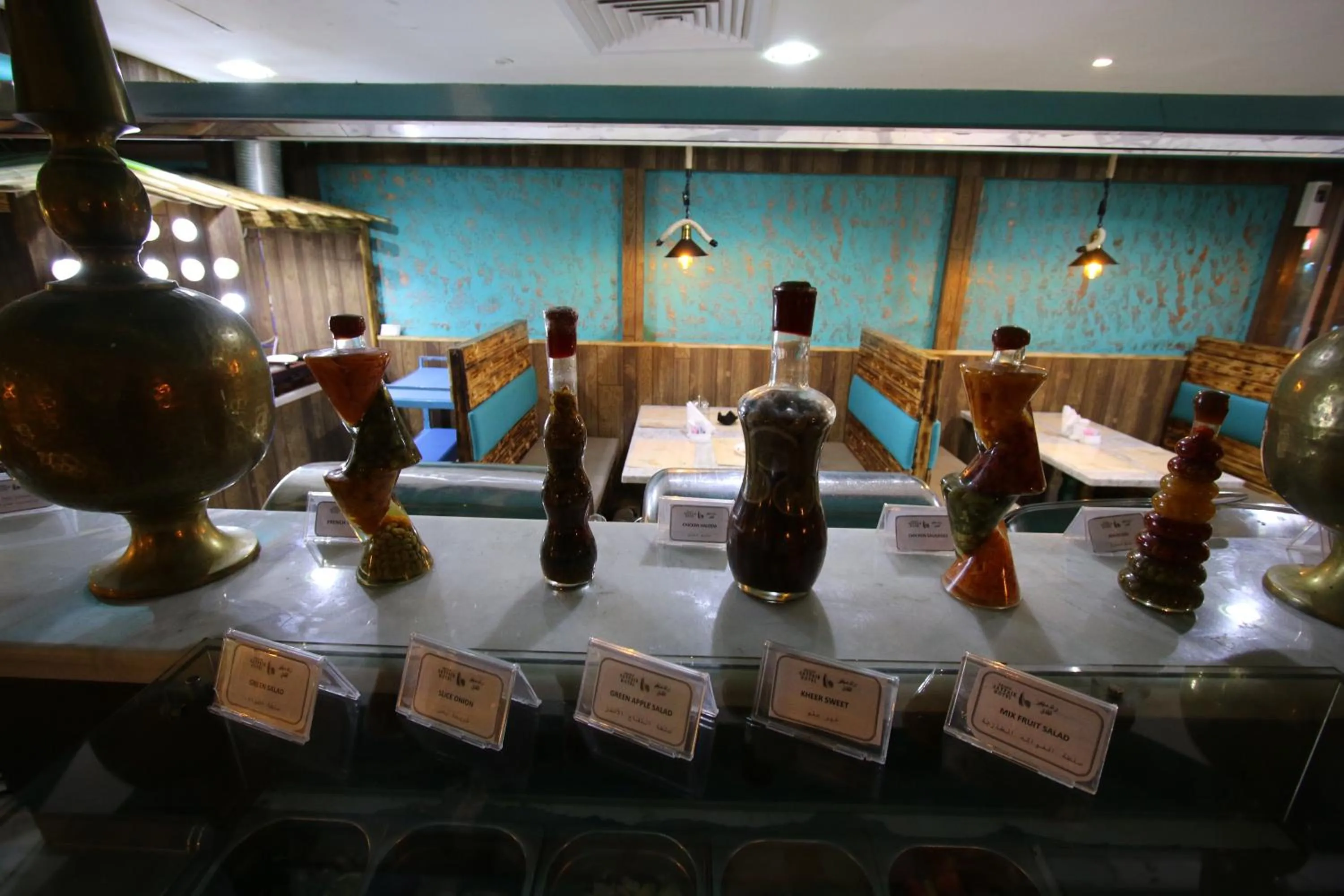 Restaurant/places to eat in Grand Mayfair Hotel