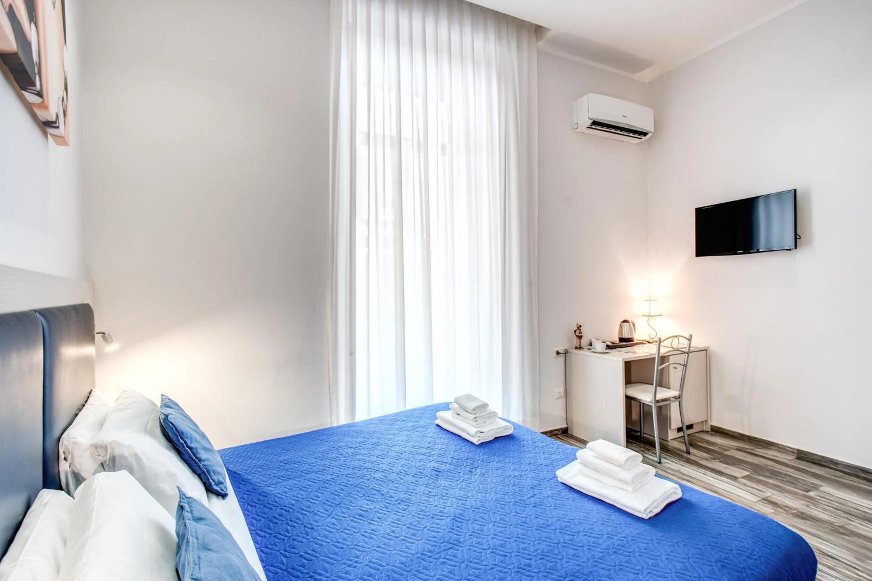 Coffee/tea facilities, Bed in Napoli's Gold