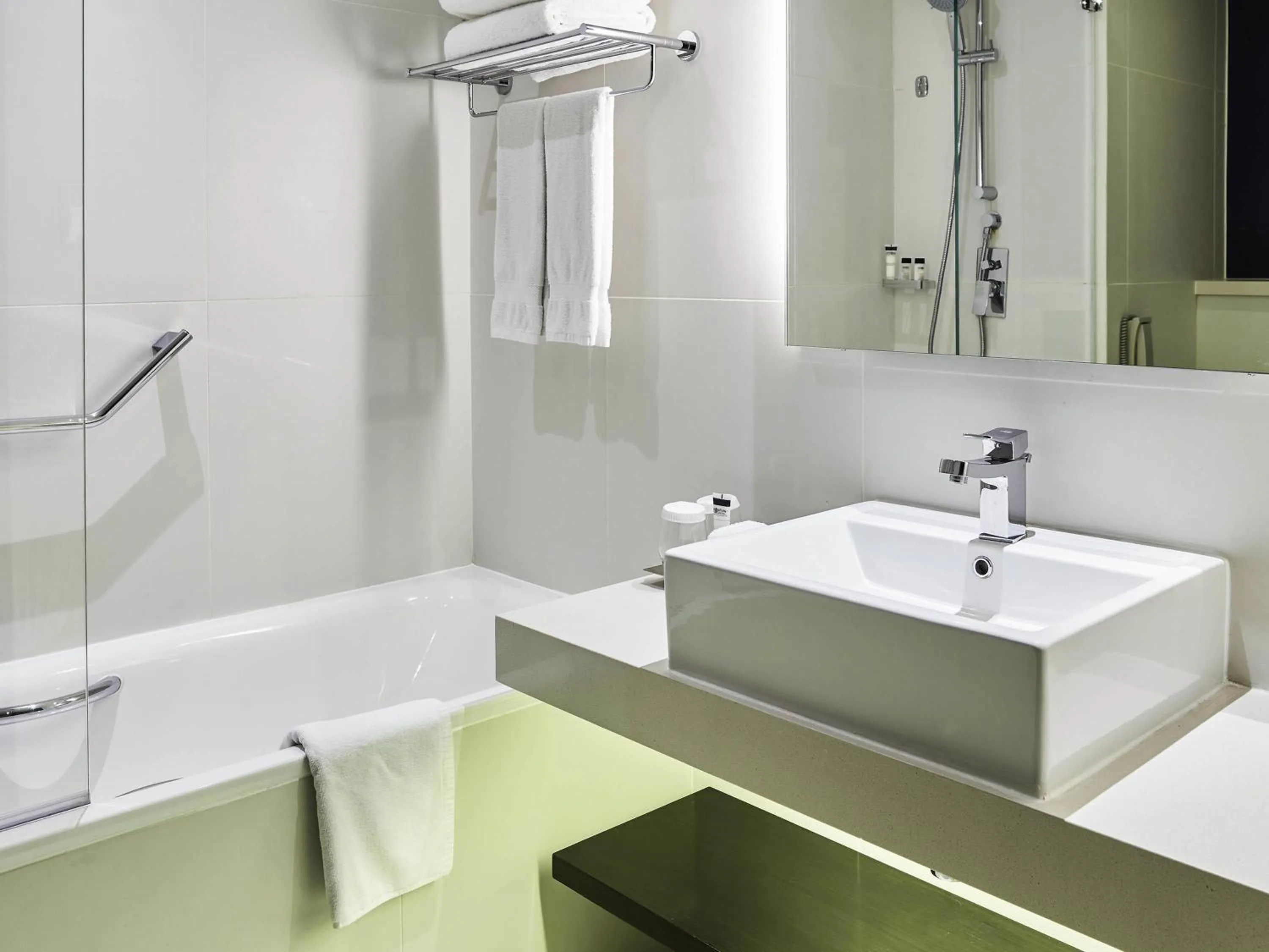 Bedroom in Pullman Dubai Creek City Centre