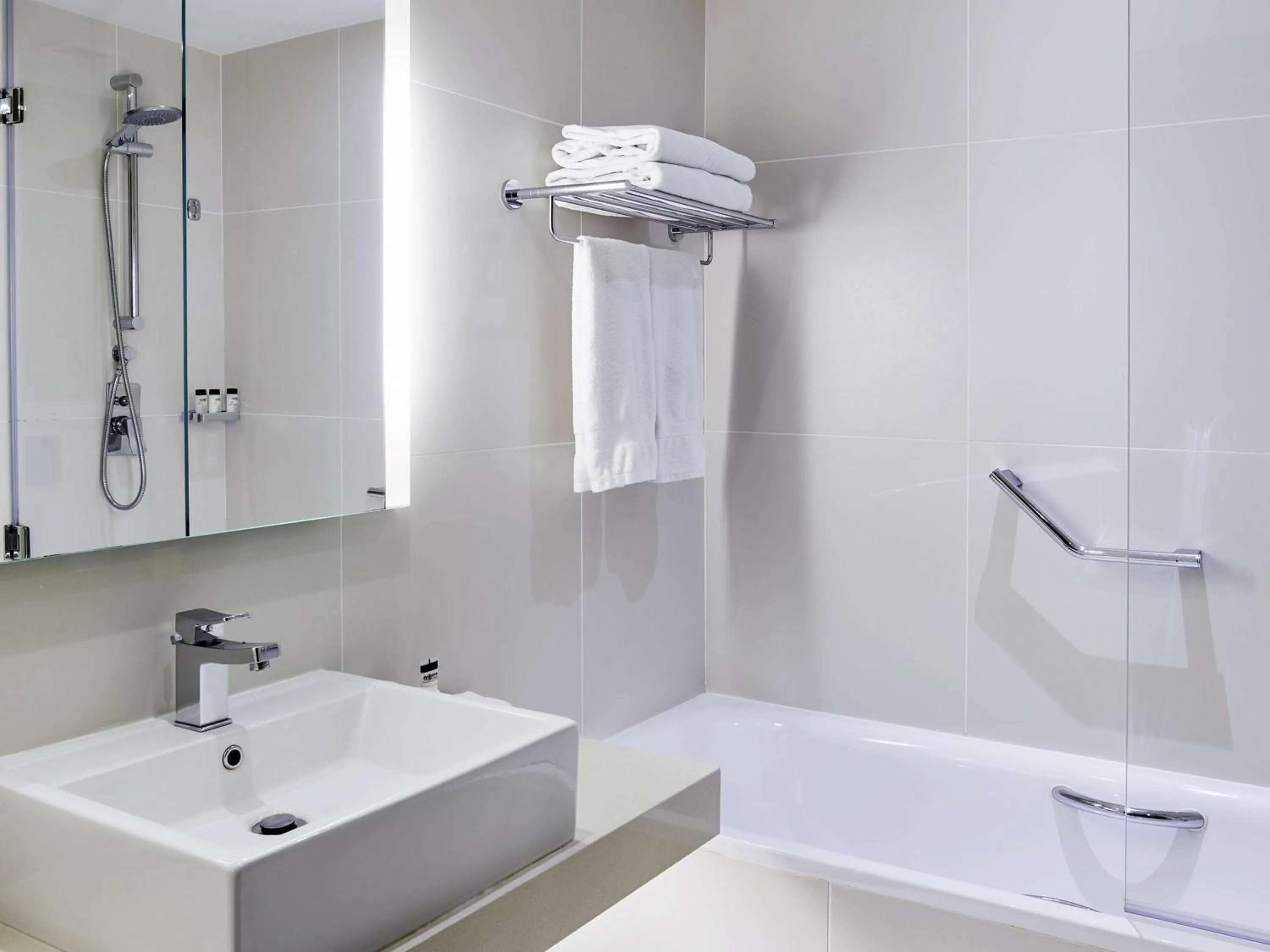 Bedroom in Pullman Dubai Creek City Centre