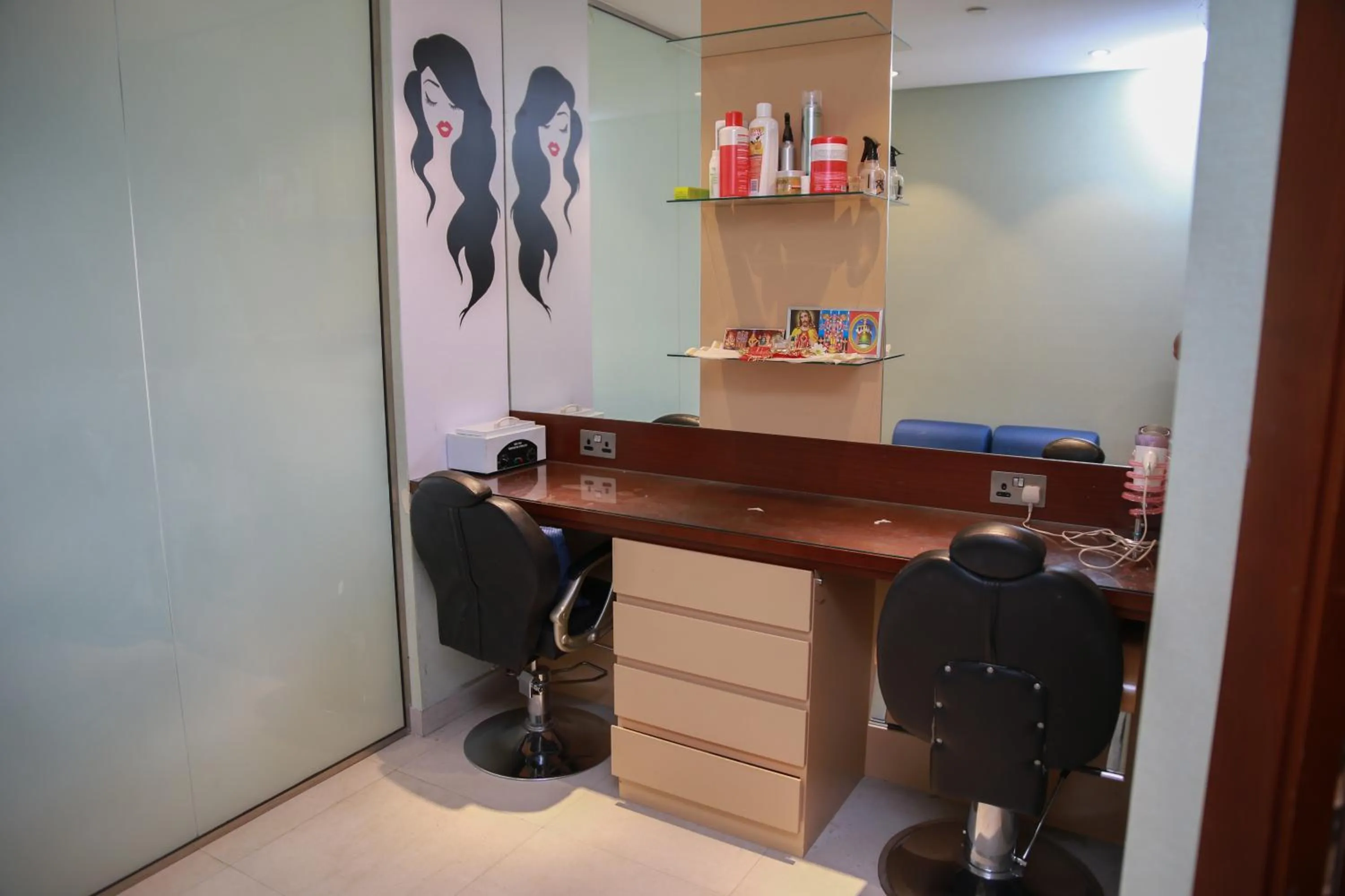 Spa and wellness centre/facilities in Versailles by Vieras Hotel