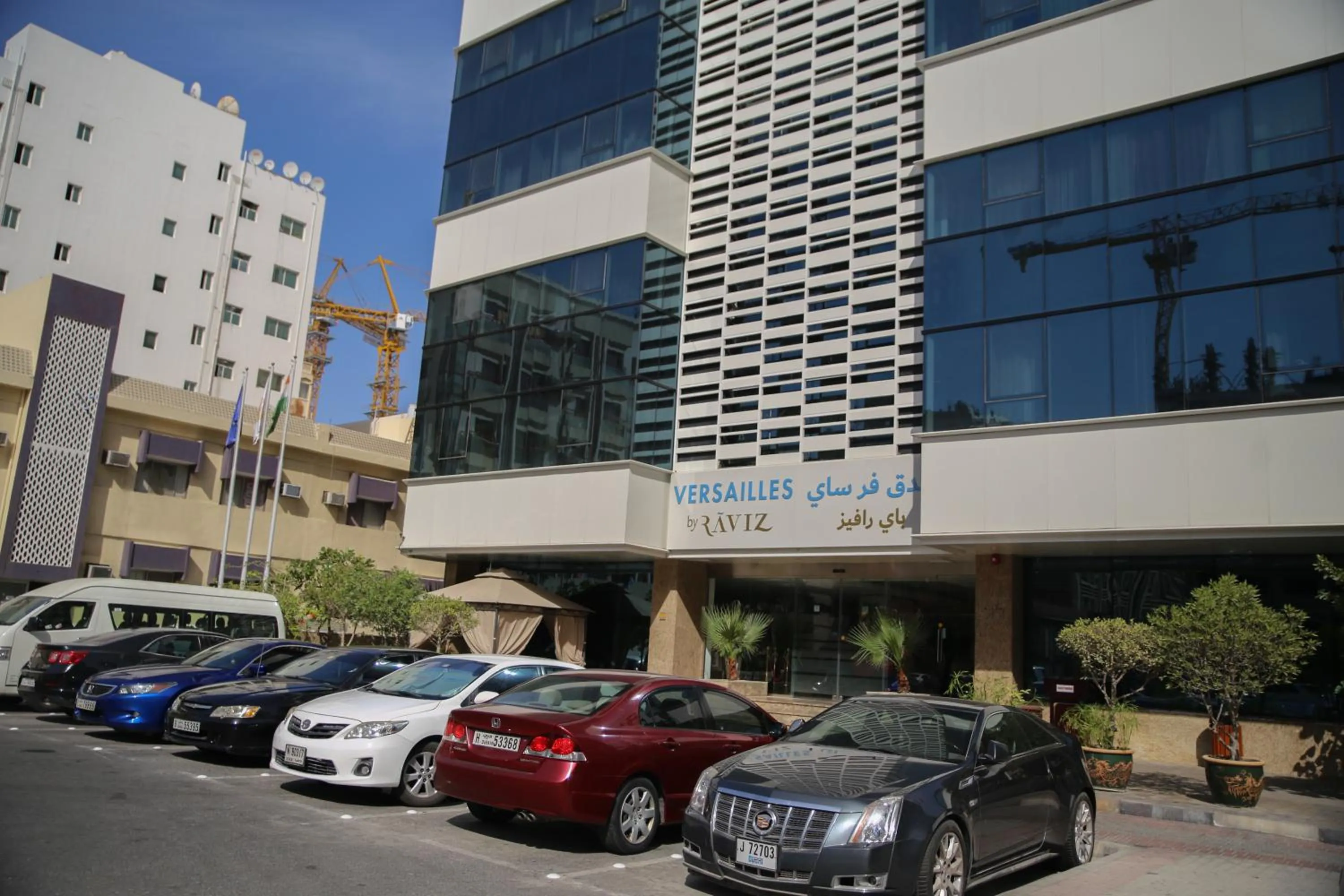 Property building in Versailles by Vieras Hotel