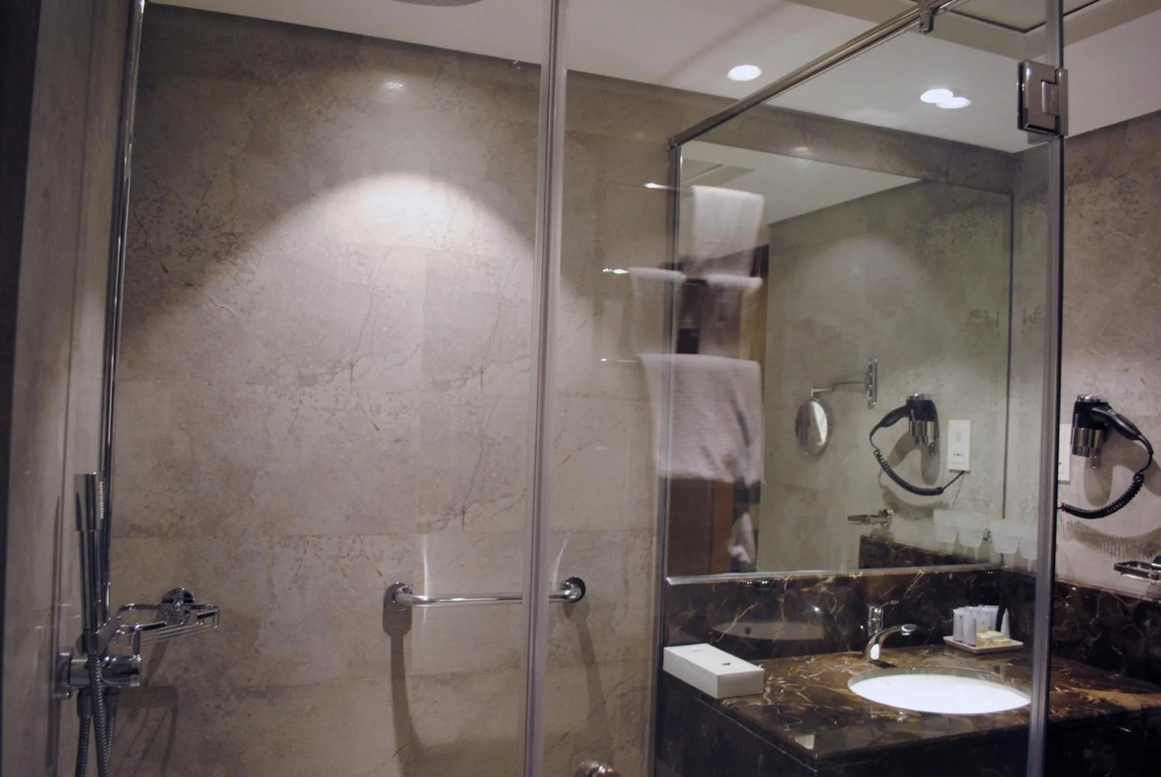 Shower in Versailles by Vieras Hotel