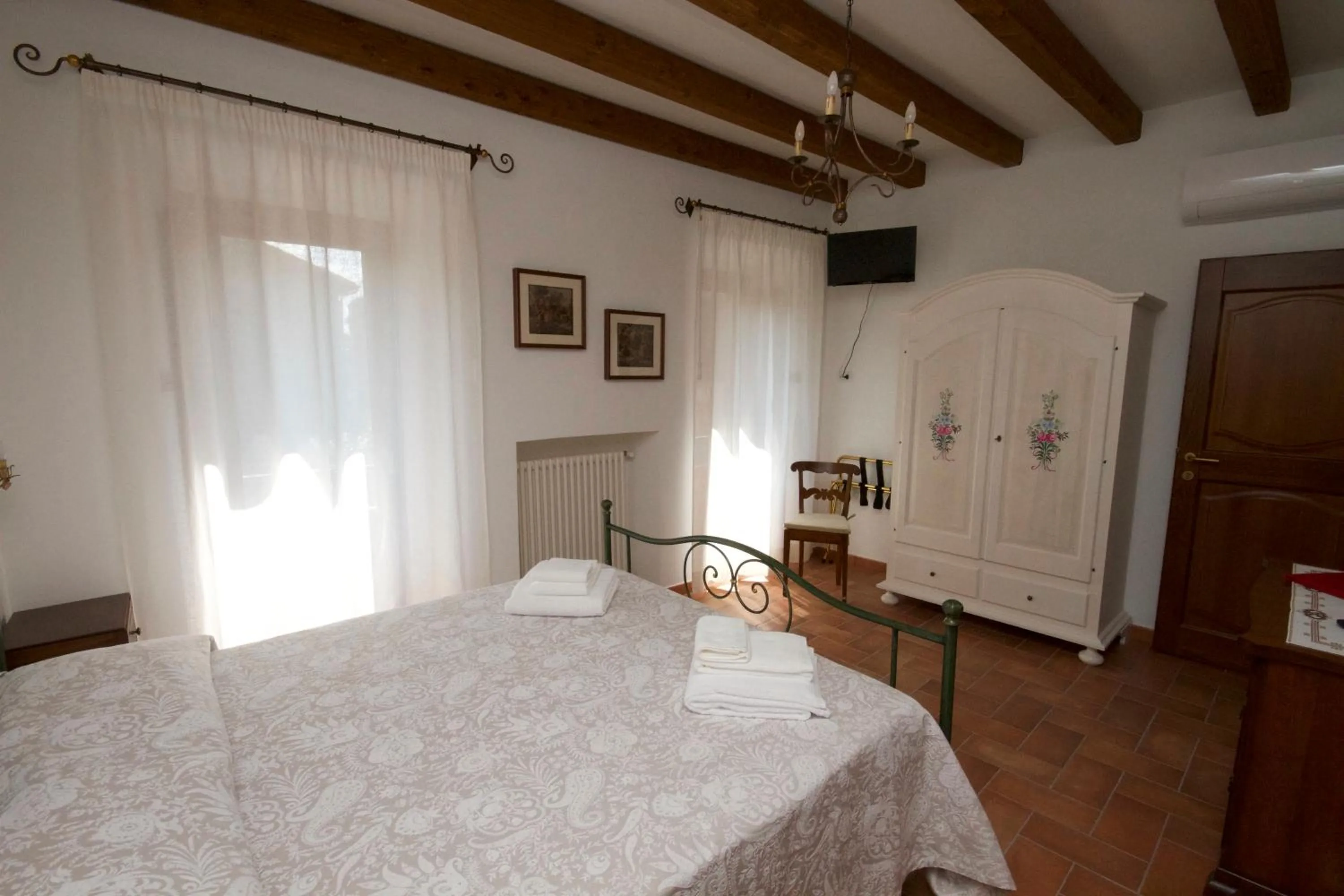 Bedroom, Bed in Il Gallo Nero