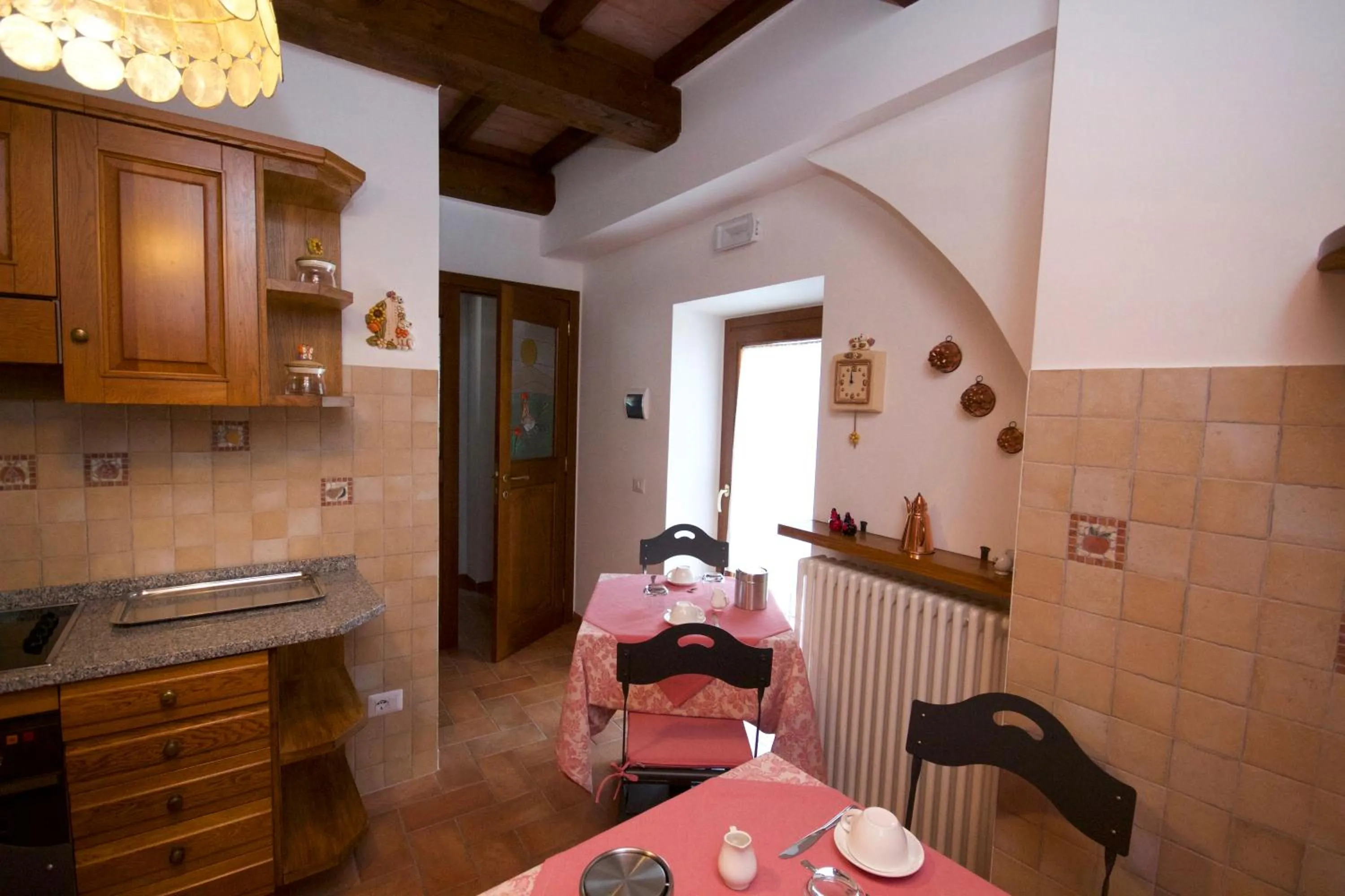 Communal kitchen in Il Gallo Nero