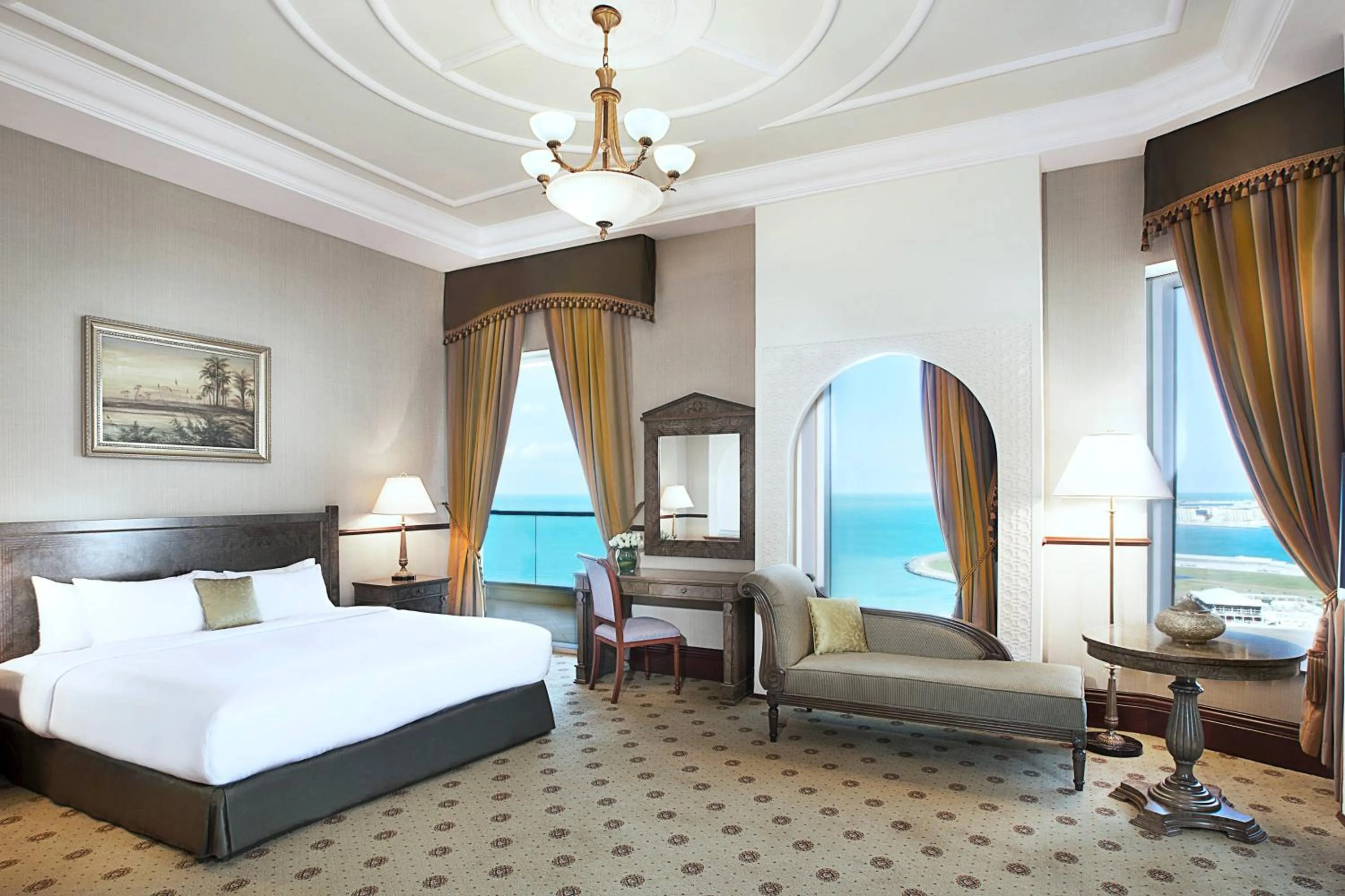 Bedroom, Bed in Al Habtoor Grand Resort, Autograph Collection