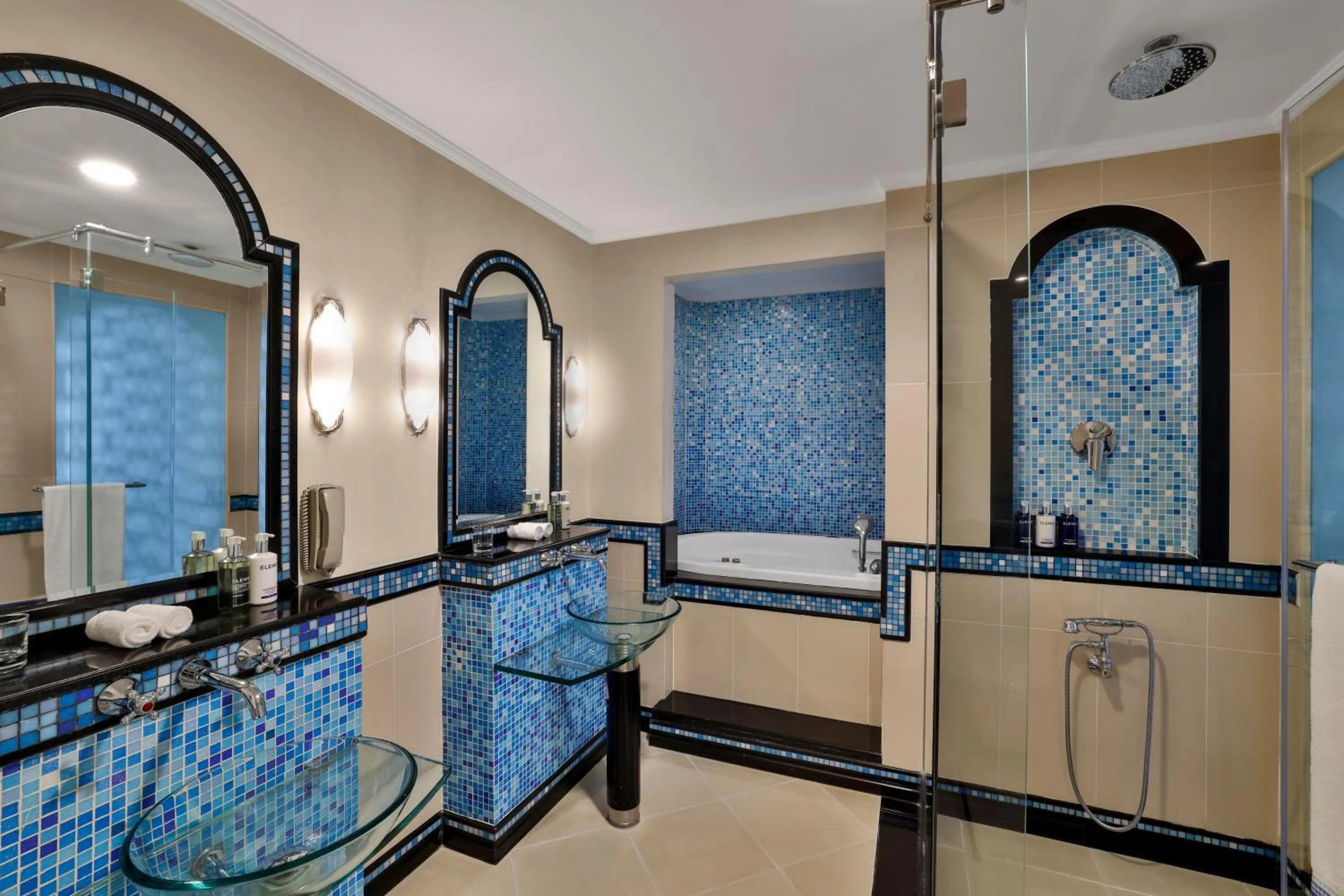 Bathroom in Al Habtoor Grand Resort, Autograph Collection