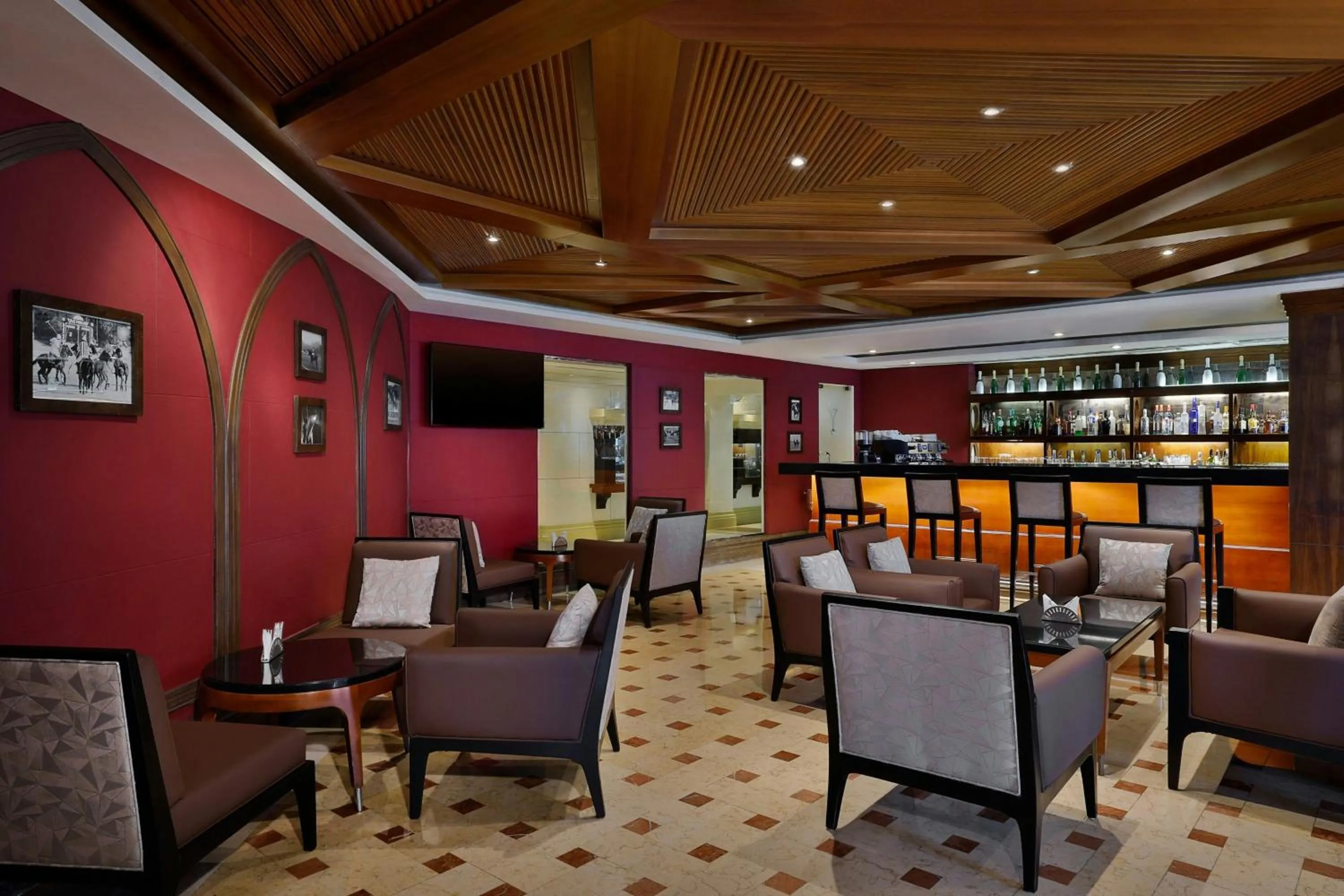Lounge or bar in Al Habtoor Grand Resort, Autograph Collection