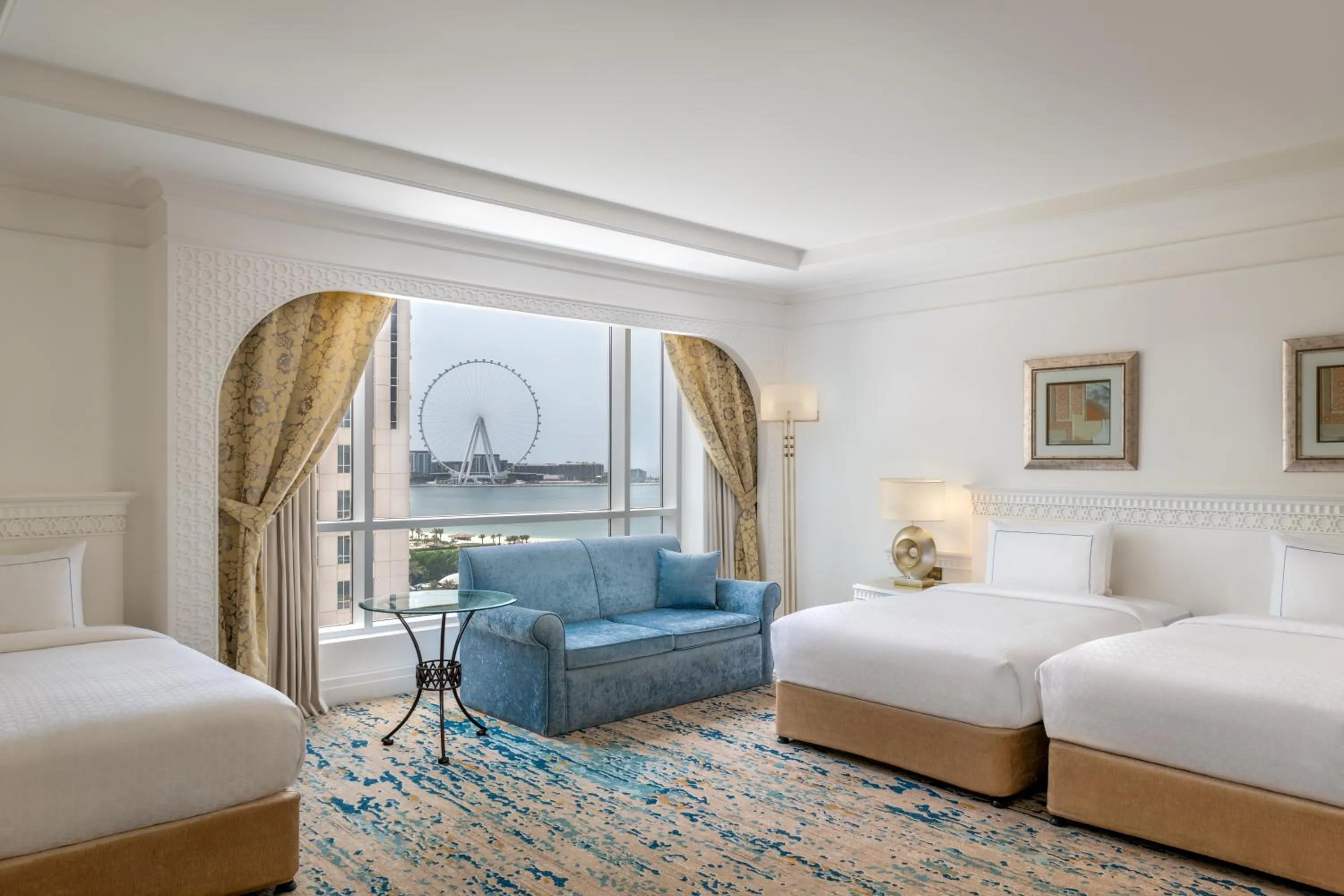 Bed in Al Habtoor Grand Resort, Autograph Collection