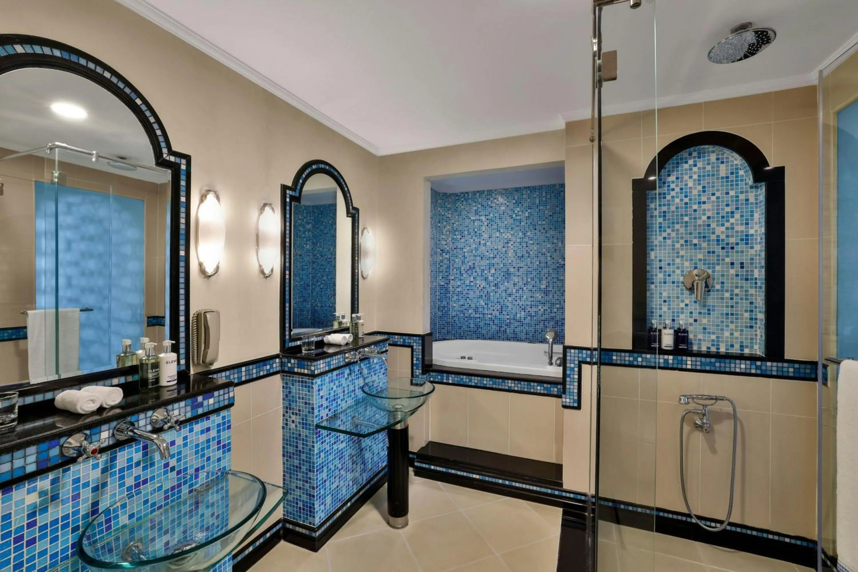 Bathroom in Al Habtoor Grand Resort, Autograph Collection