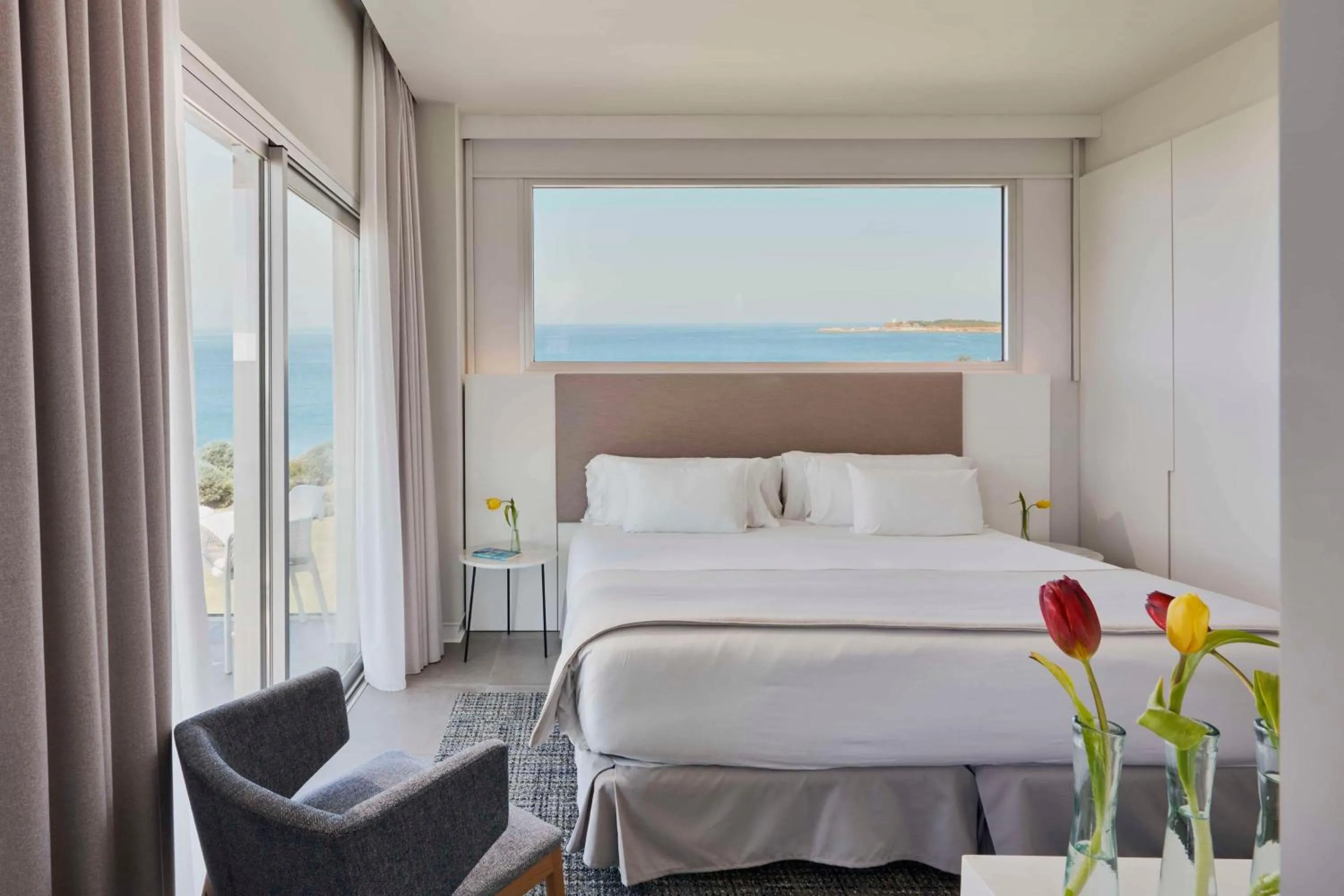 Photo of the whole room in Barceló Conil Playa - Adults Recommended