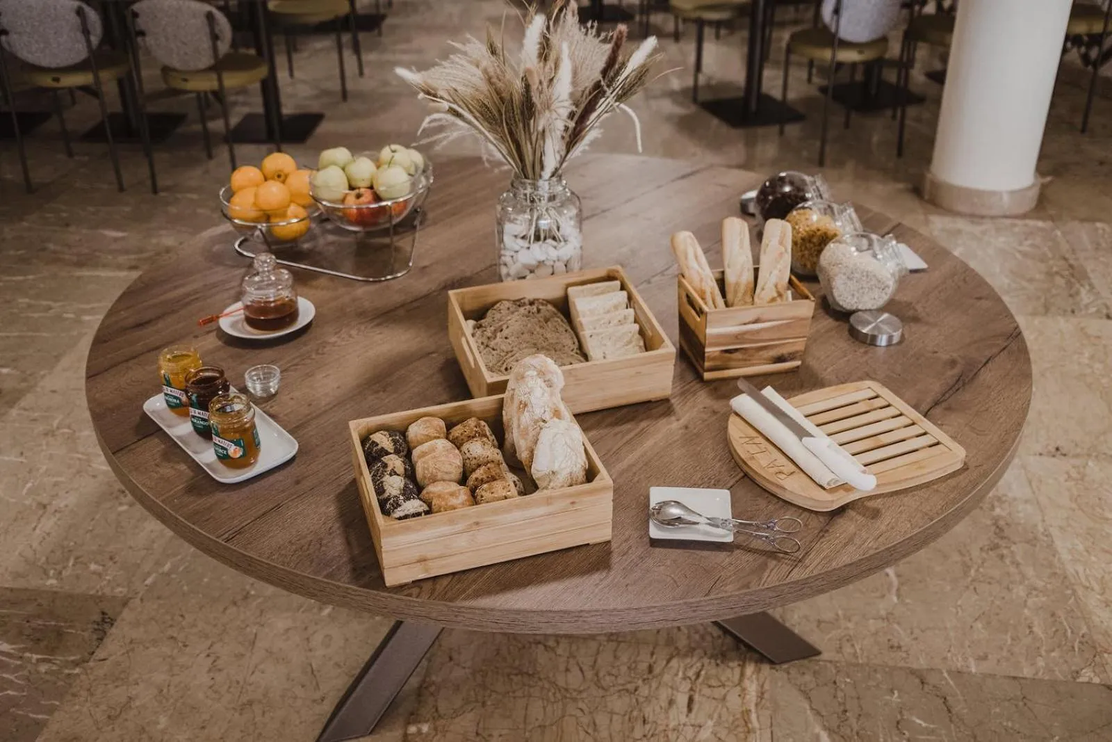 Breakfast in Vilar Oporto Hotel