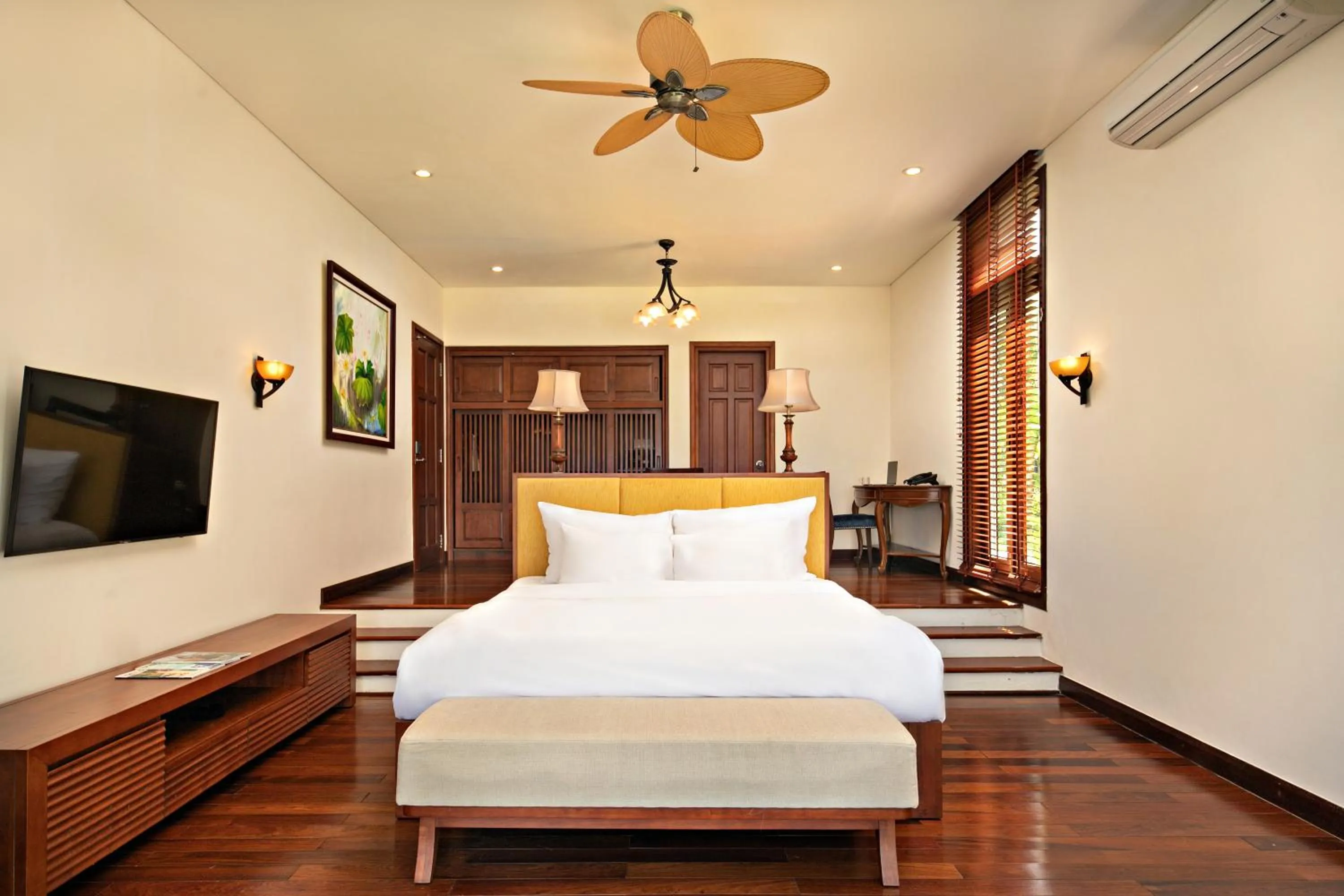 Bed in Abogo Resort Villas Luxury Da Nang