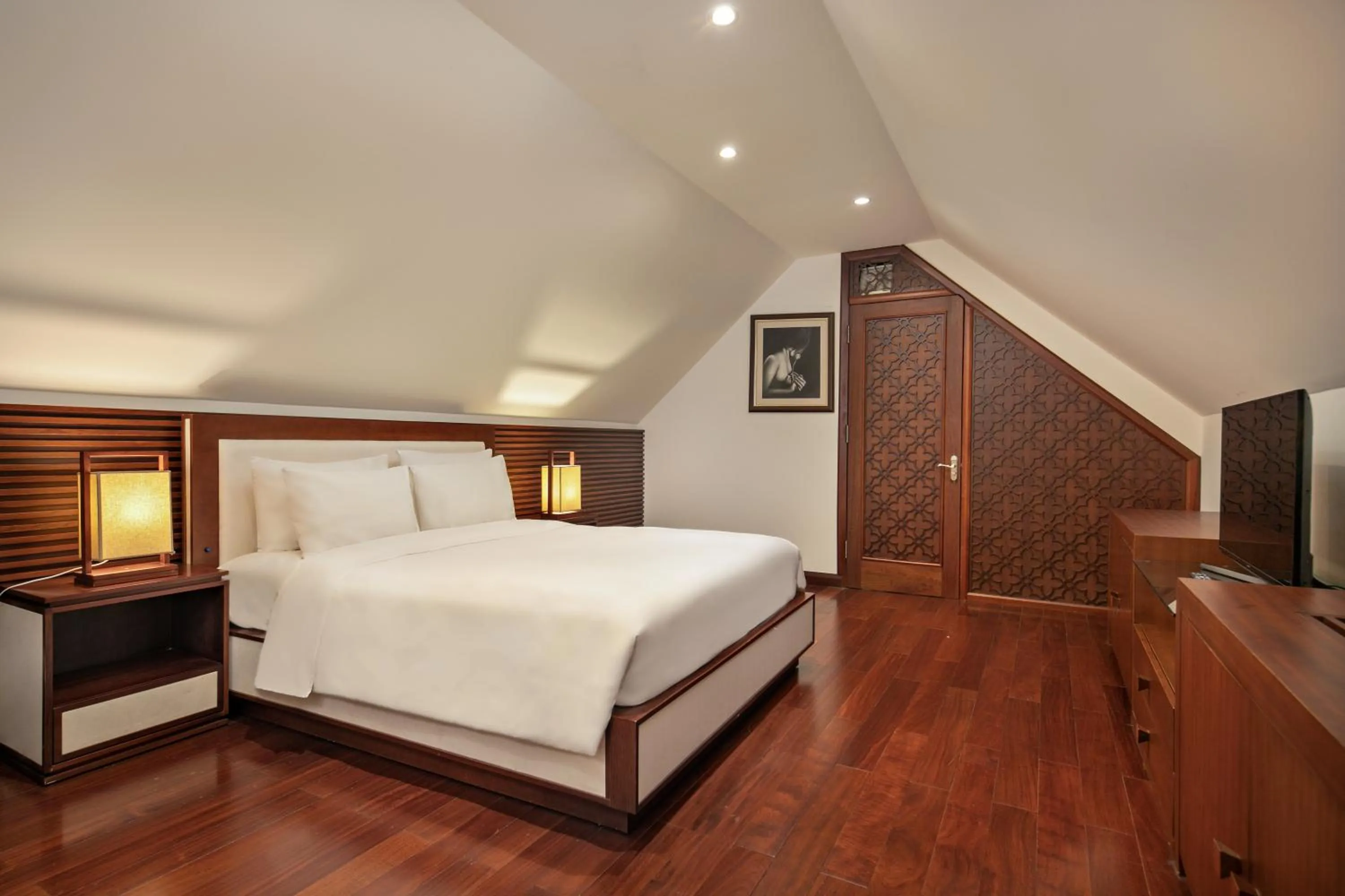 Bed in Abogo Resort Villas Luxury Da Nang