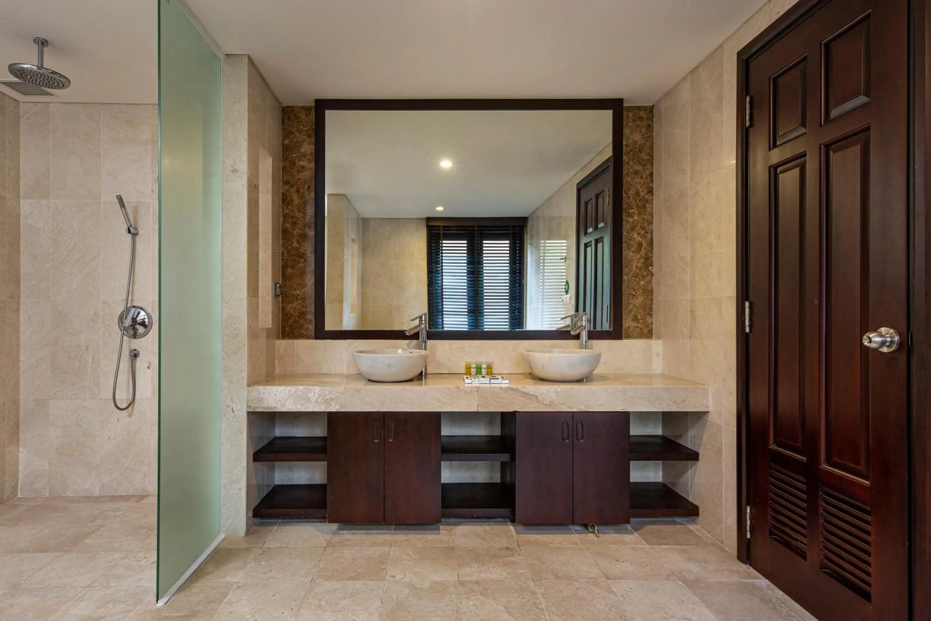 Toilet in Abogo Resort Villas Luxury Da Nang