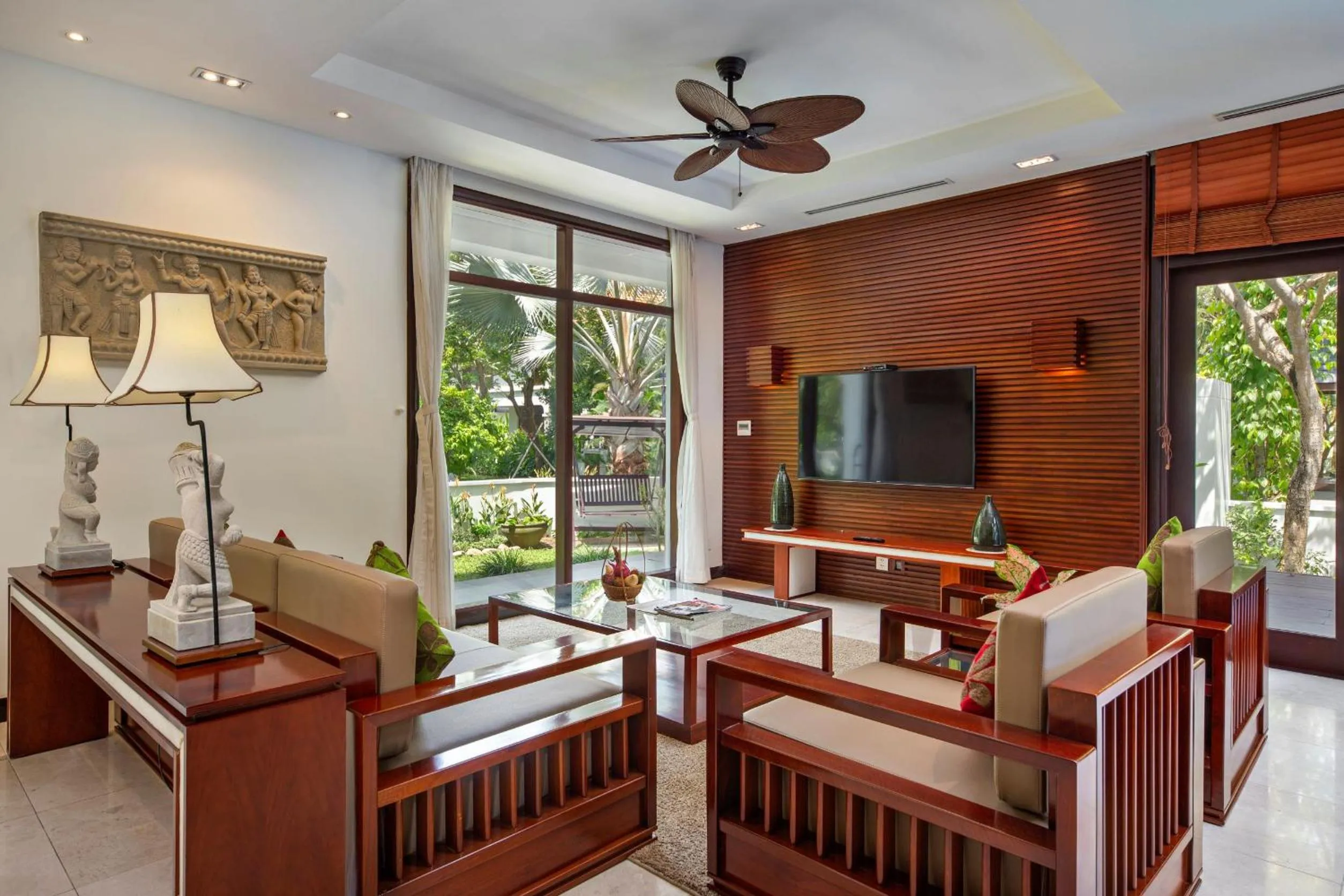 Communal lounge/ TV room in Abogo Resort Villas Luxury Da Nang