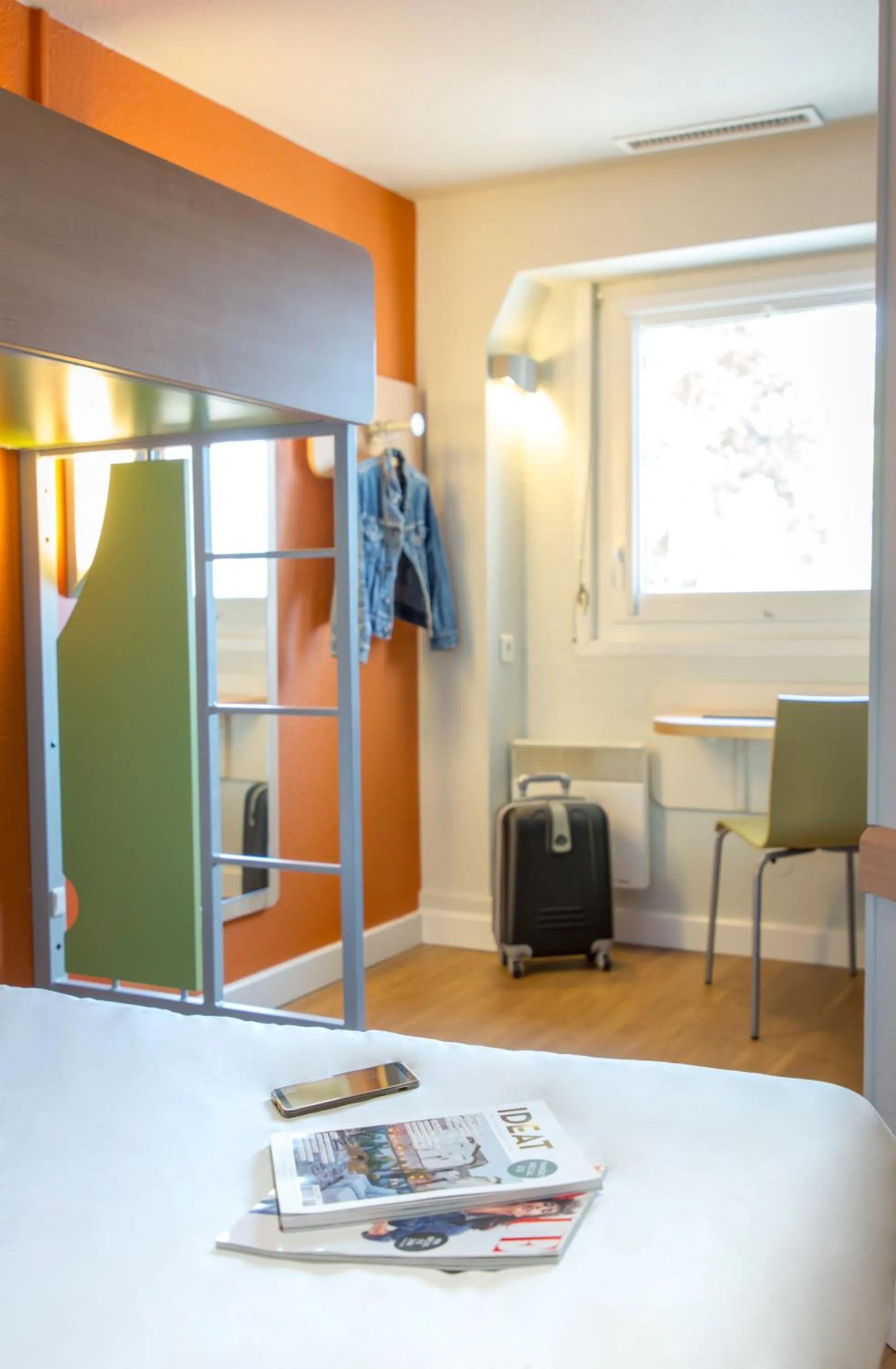 Bedroom, Bed in ibis budget Vienne Sud