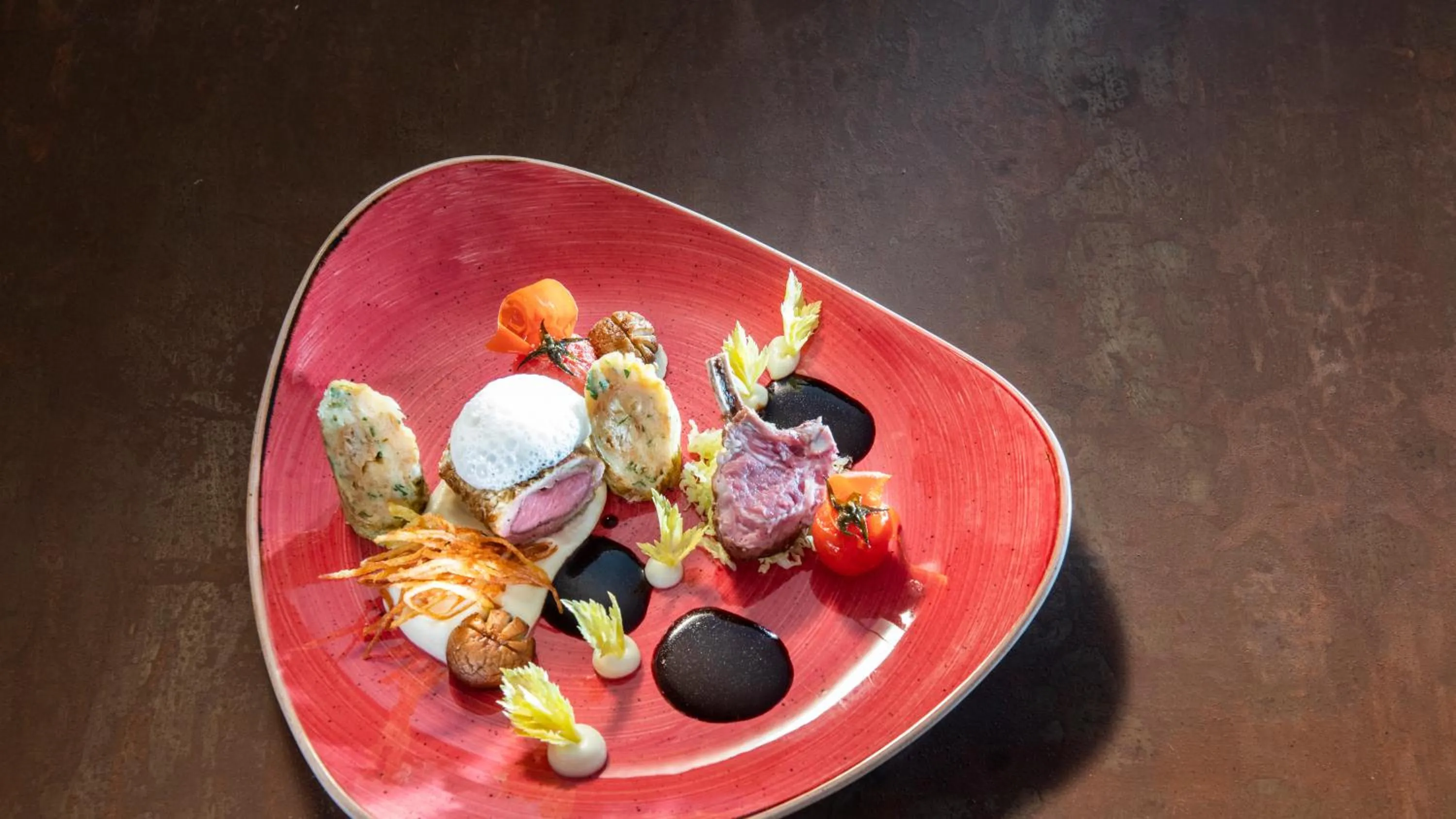 Restaurant/places to eat in Schnitzers Dahoam - Hundefreundlich