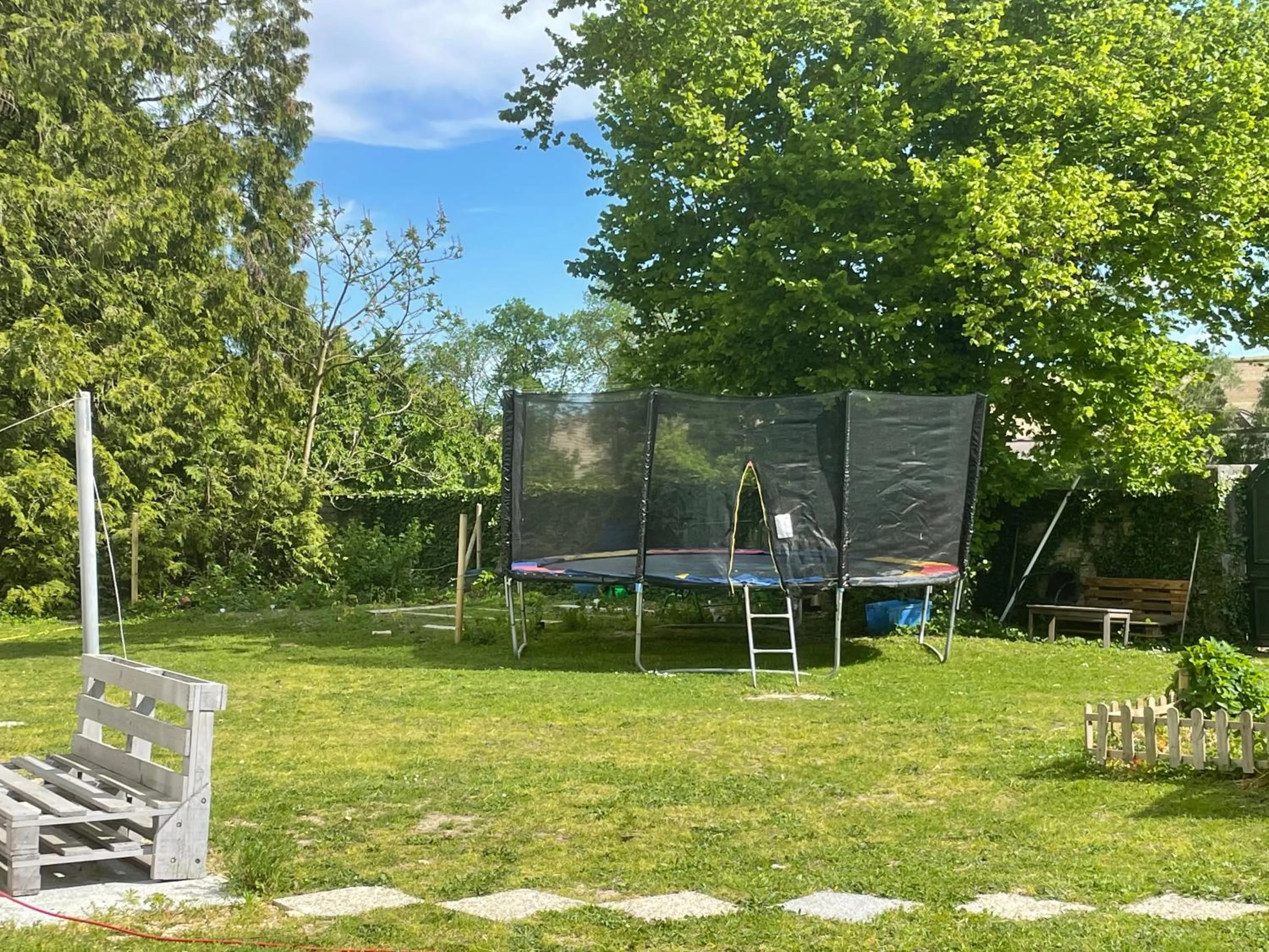 Garden in Chambres d'hôtes dans une maison de caractère