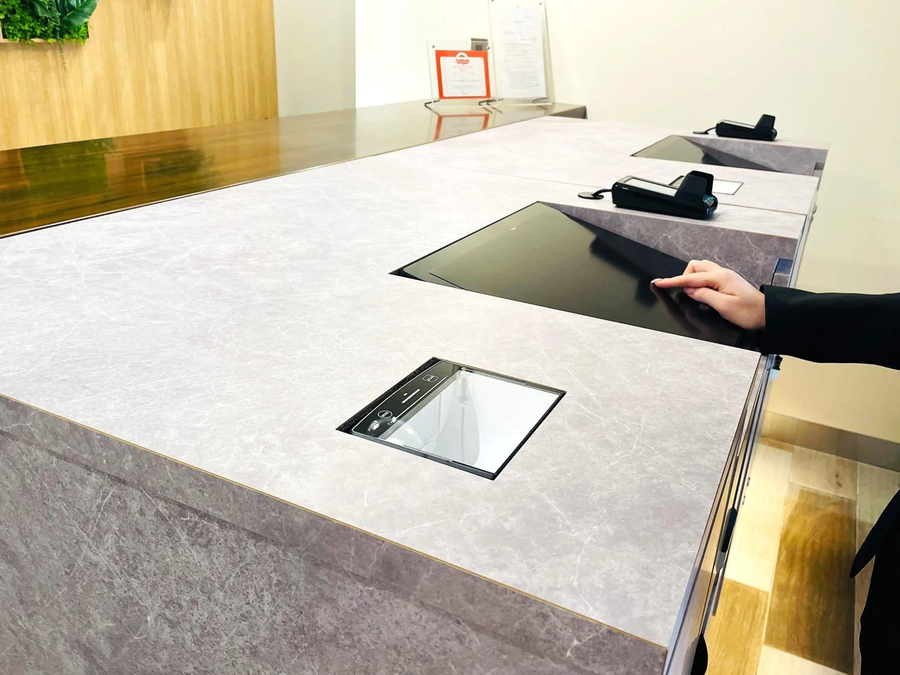 Lobby or reception in Green Rich Hotel Miyazaki Tachibandori 2 (Artificial hot spring Futamata Yunohana)