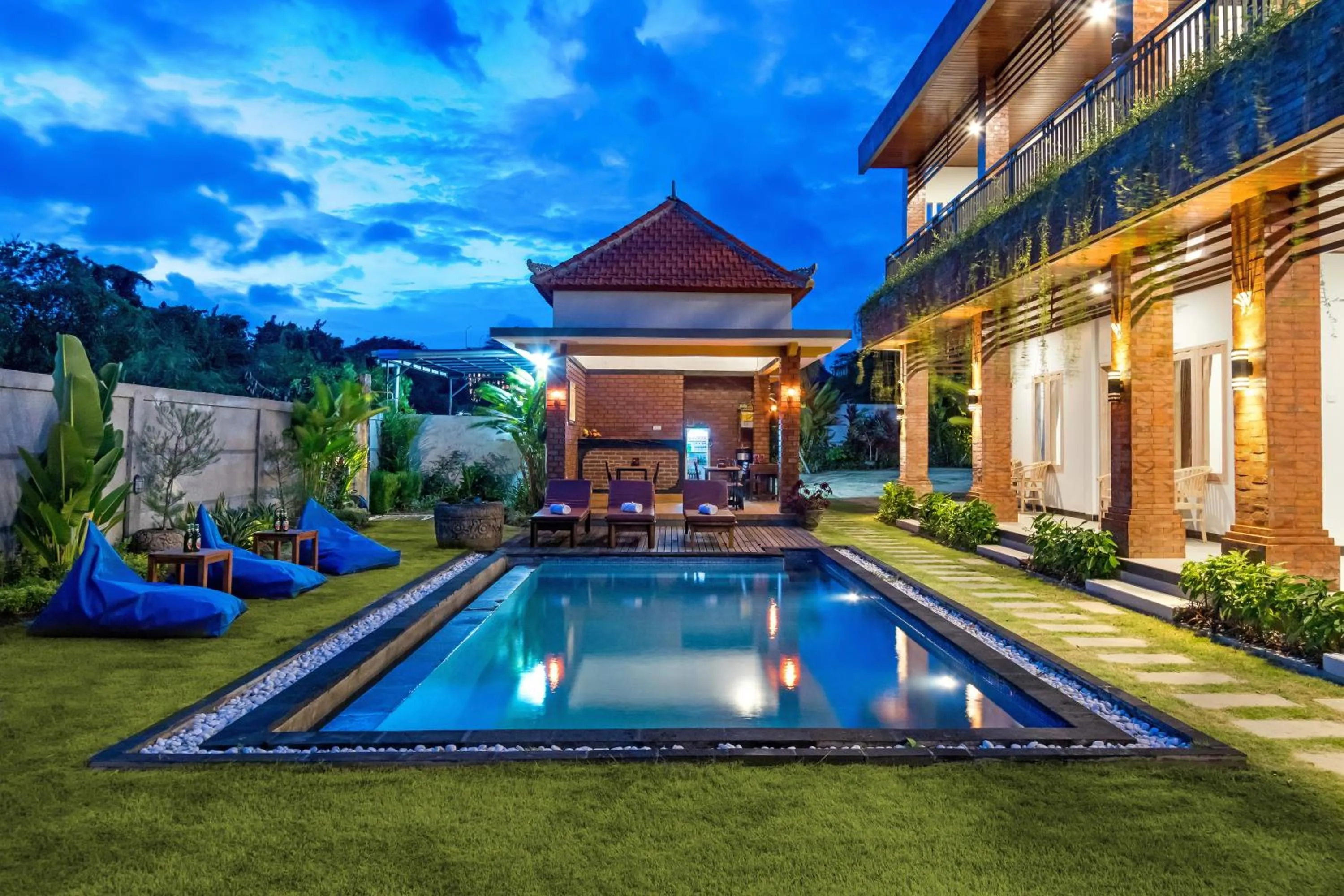 Garden in La Sari Village