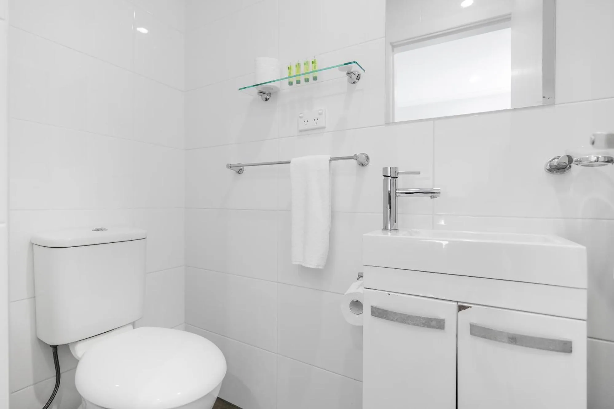 Toilet in Lakes Resort Toukley