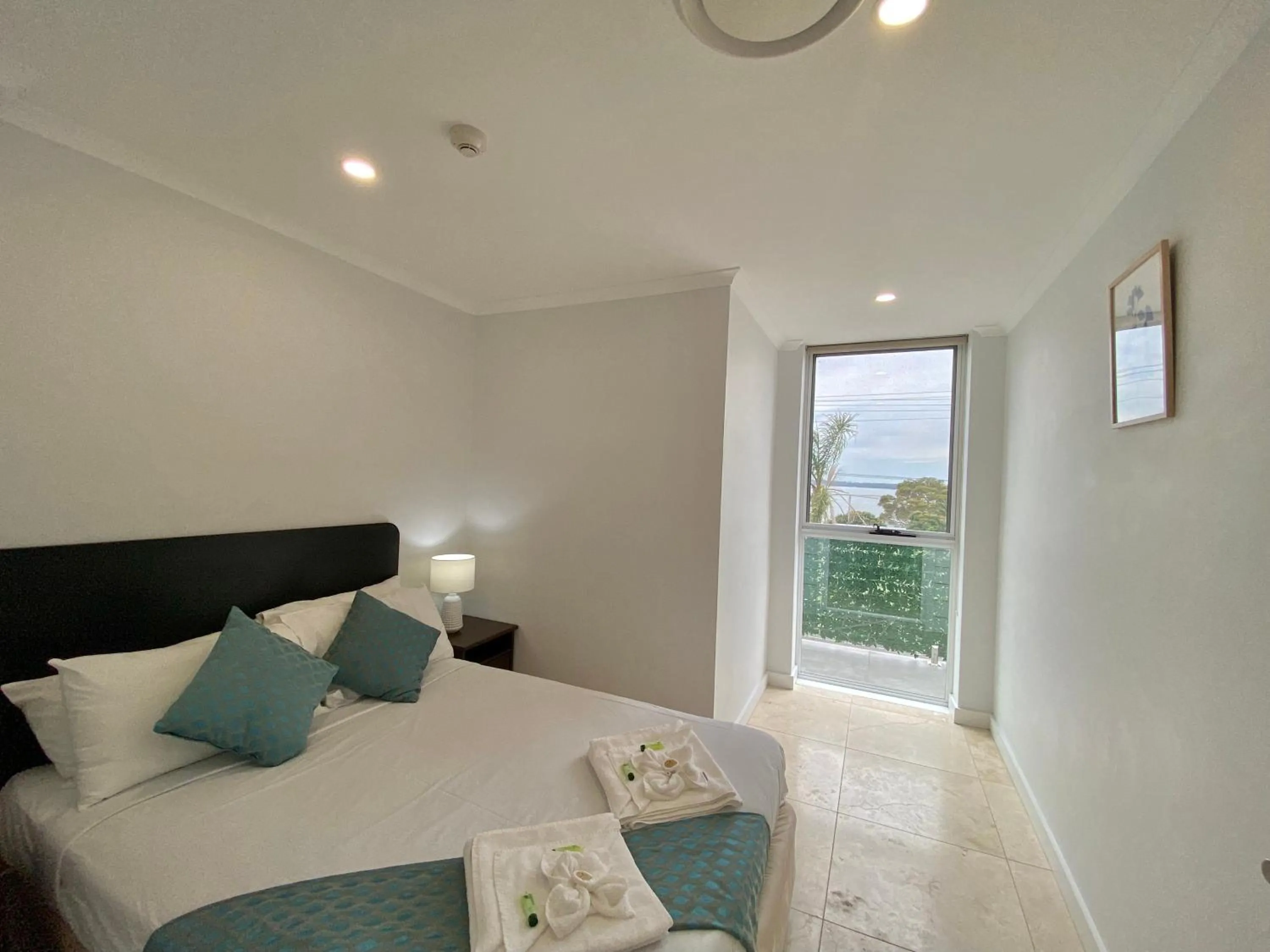 Bed in Lakes Resort Toukley