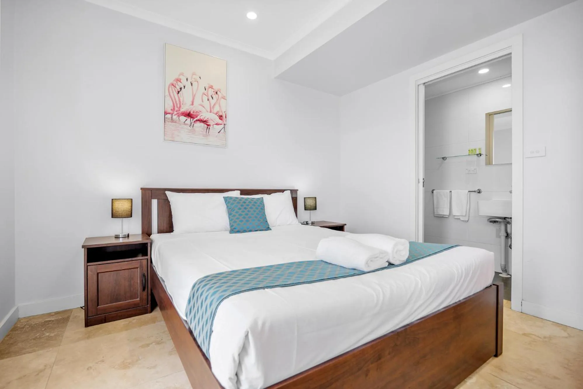 Bedroom, Bed in Lakes Resort Toukley