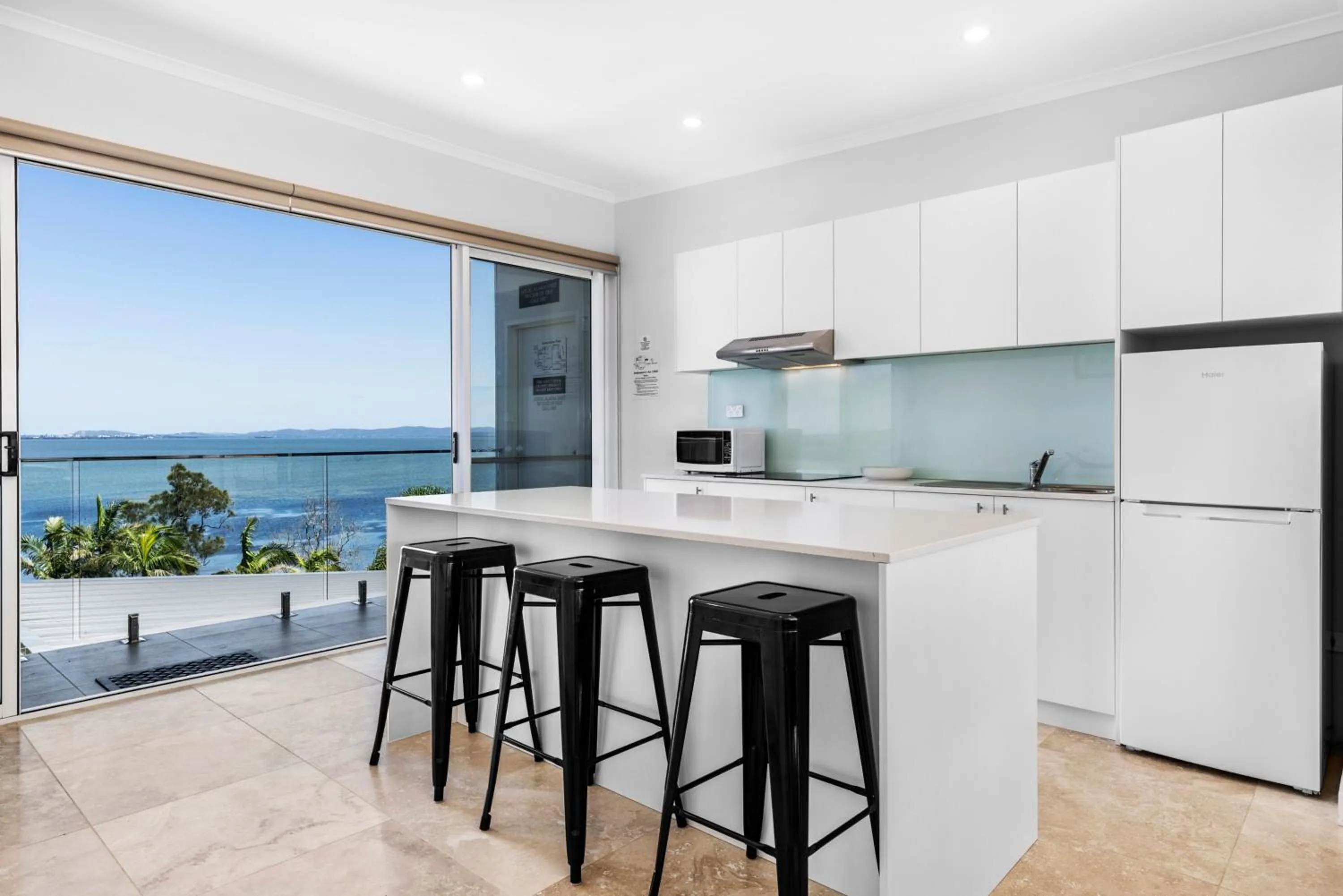 Kitchen or kitchenette in Lakes Resort Toukley