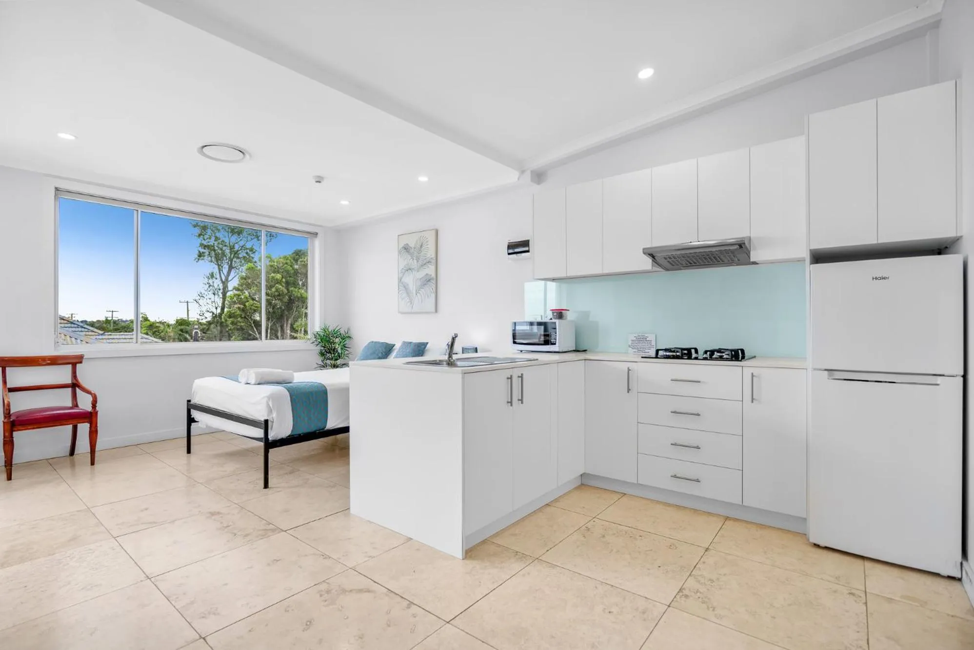 Kitchen or kitchenette in Lakes Resort Toukley