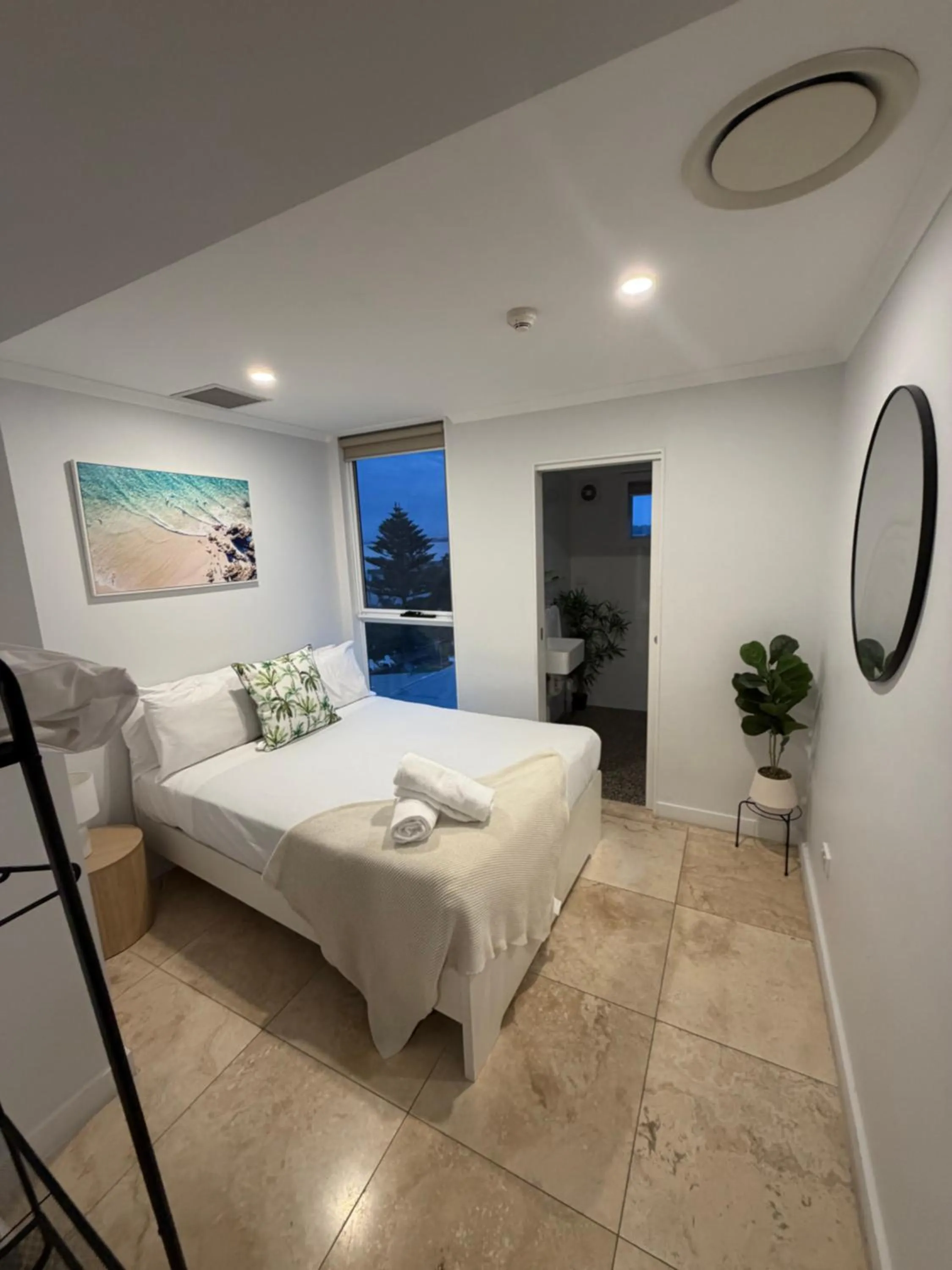 Bed in Lakes Resort Toukley