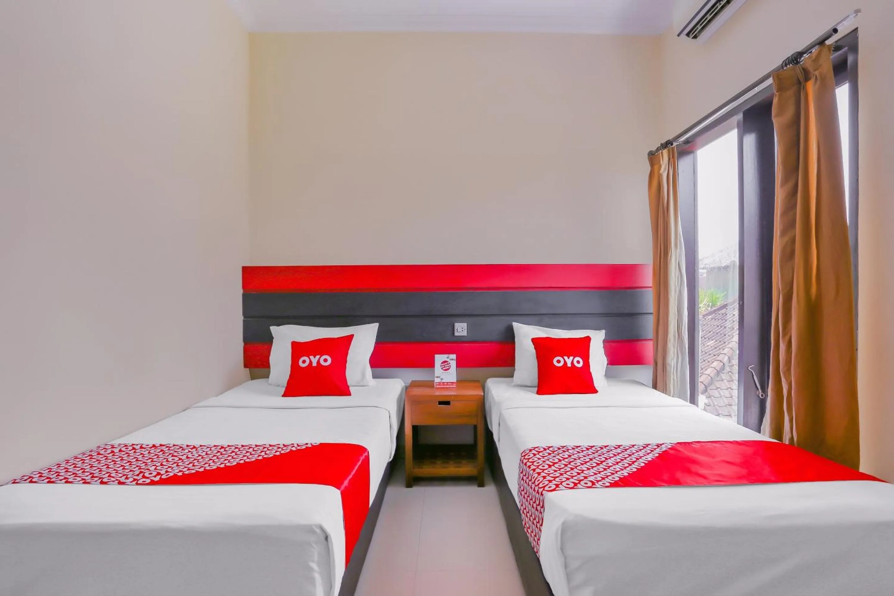 Bedroom, Bed in Hotel O Ari Beach Inn