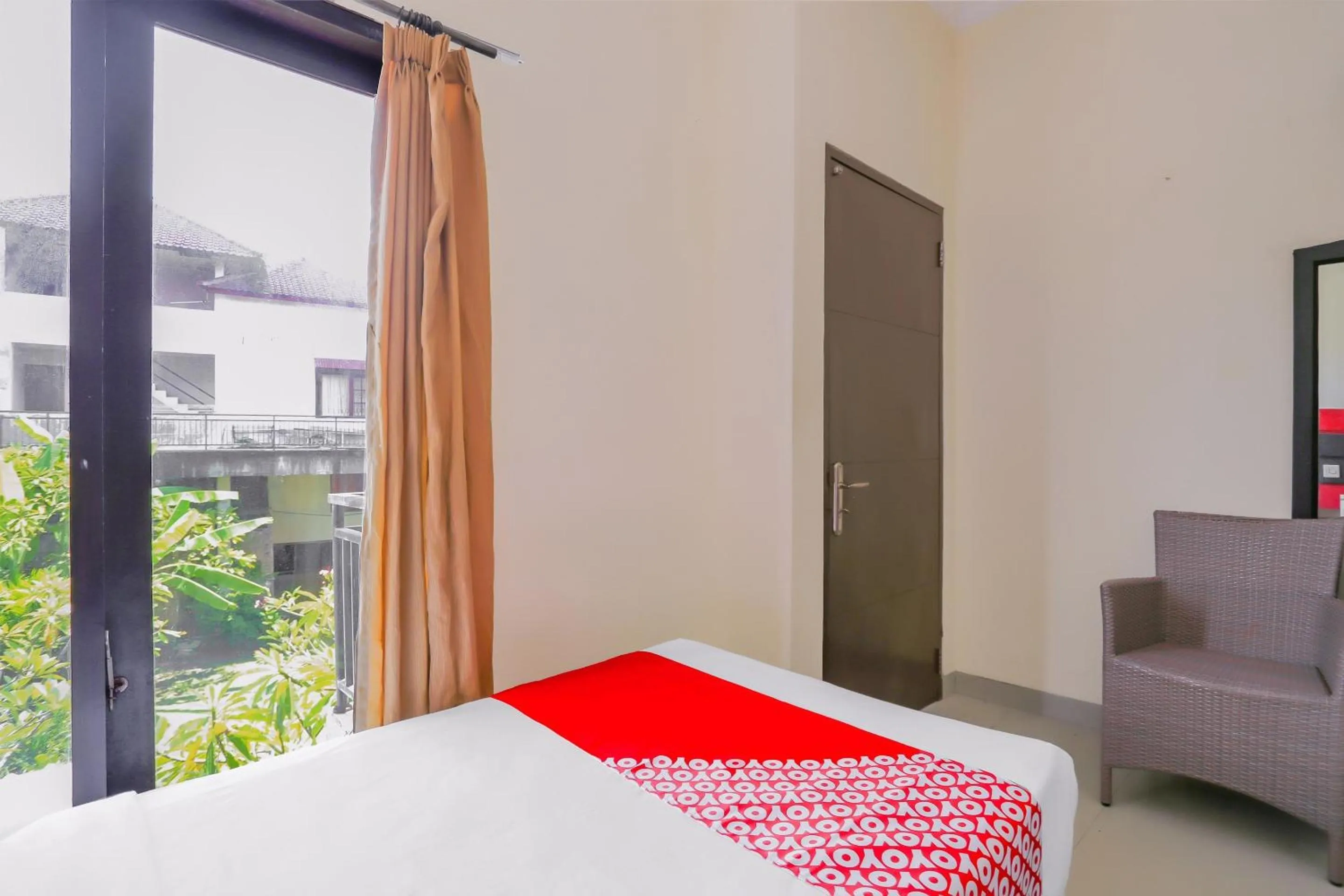 Bedroom, Bed in Hotel O Ari Beach Inn