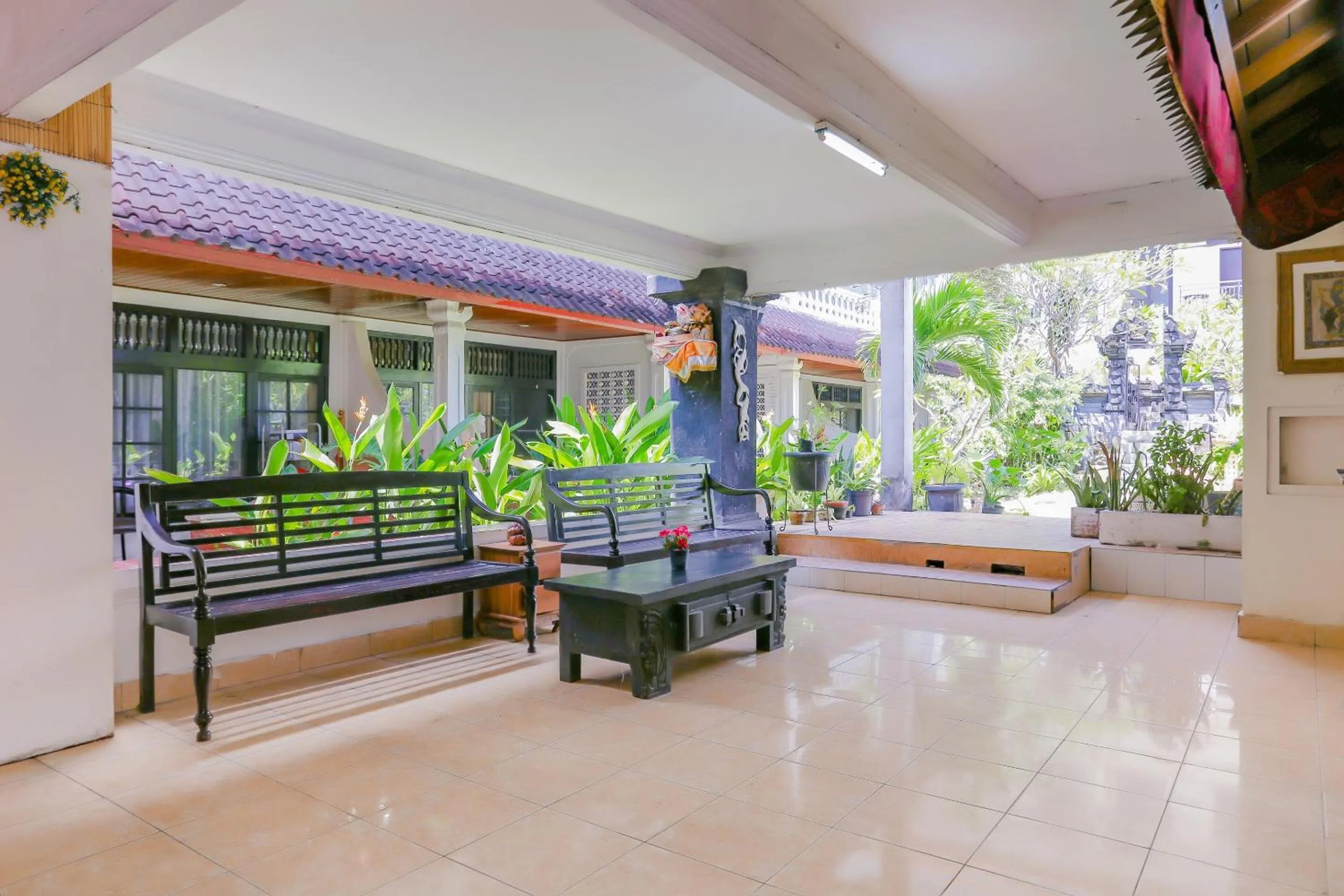 Lobby or reception in Hotel O Ari Beach Inn