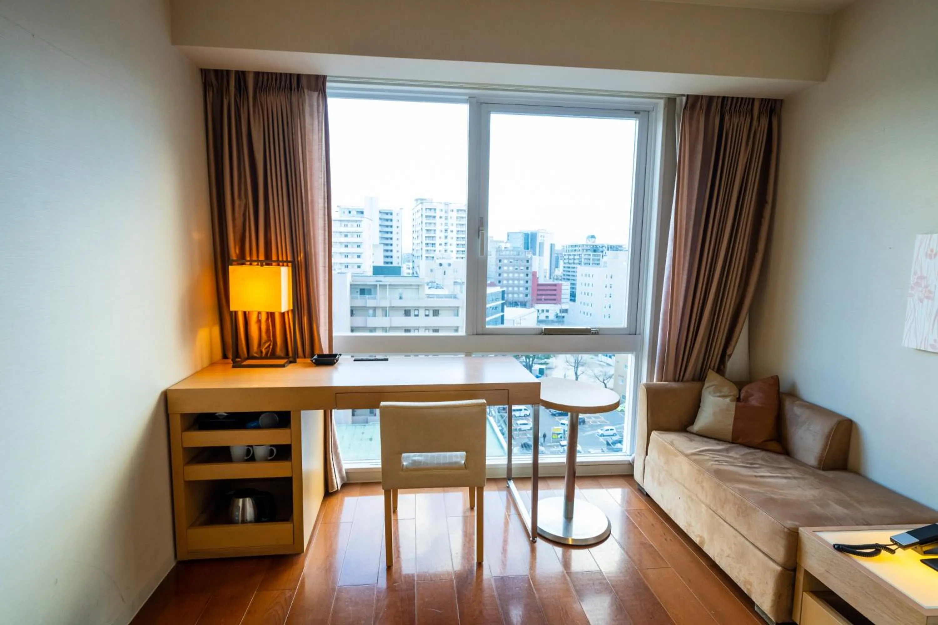 hair dresser, Bed in KOKO HOTEL Fukuoka Tenjin