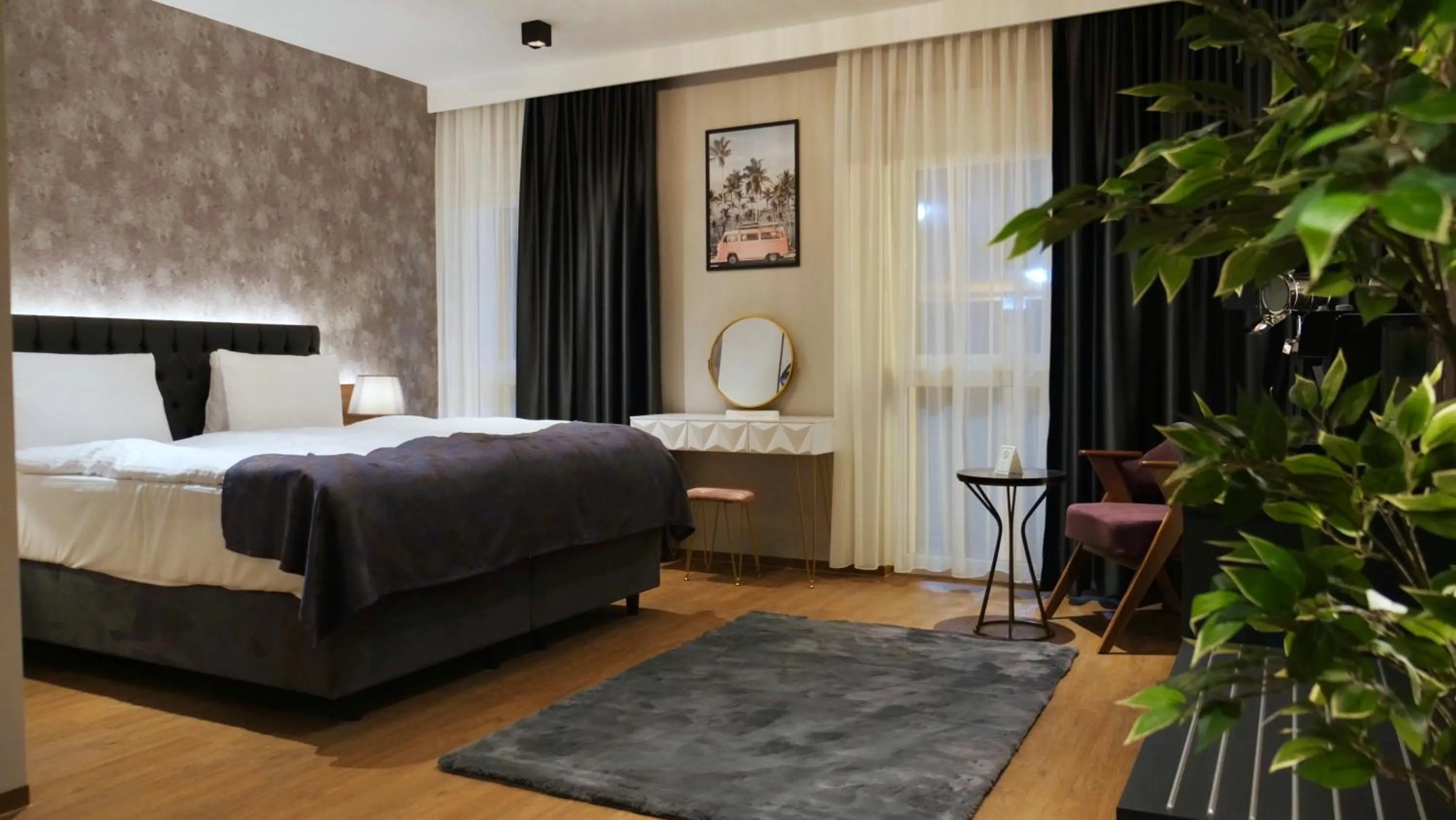 Photo of the whole room, Bed in Design Hotel Winterrot