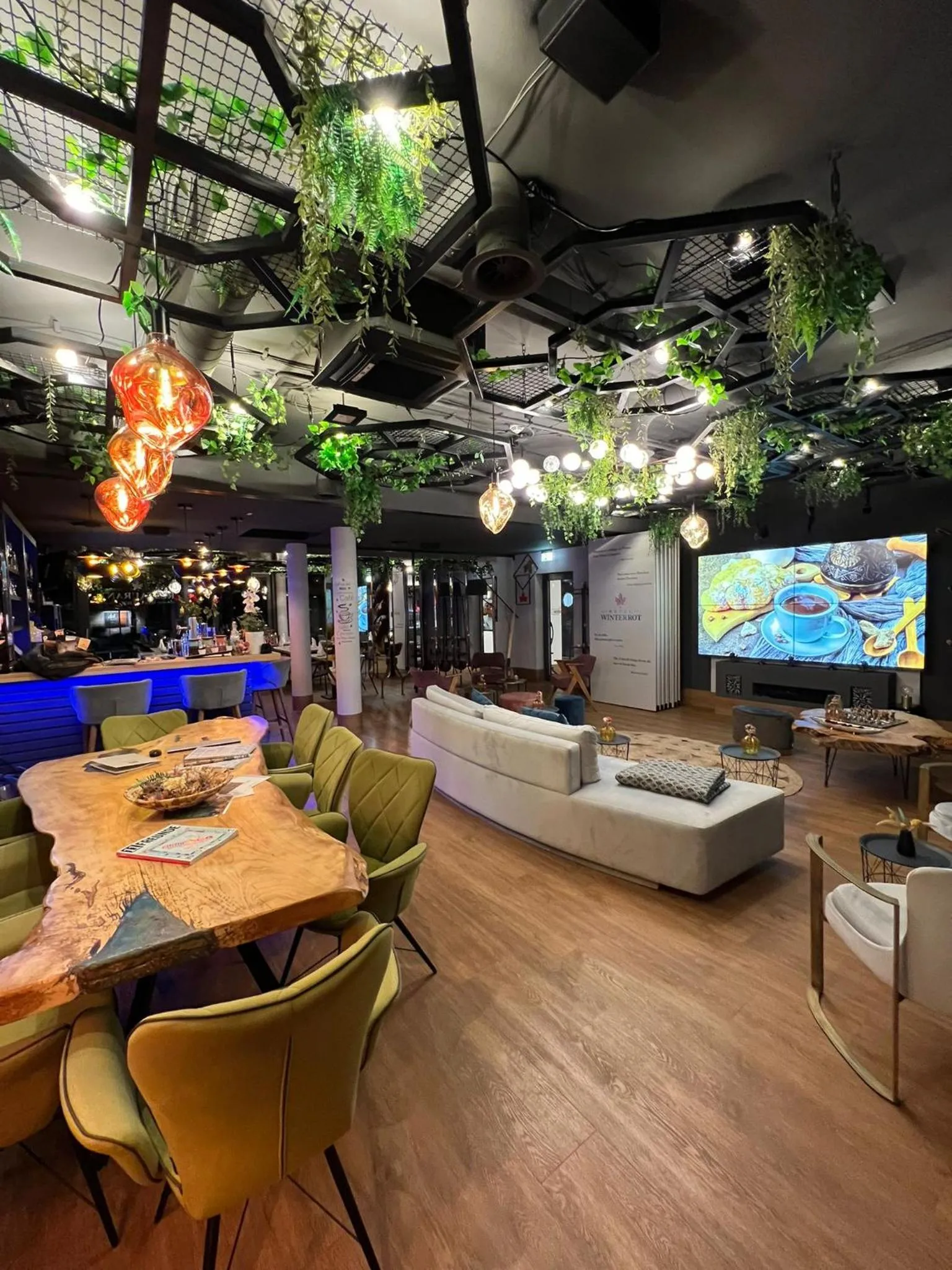 Communal lounge/ TV room in Design Hotel Winterrot