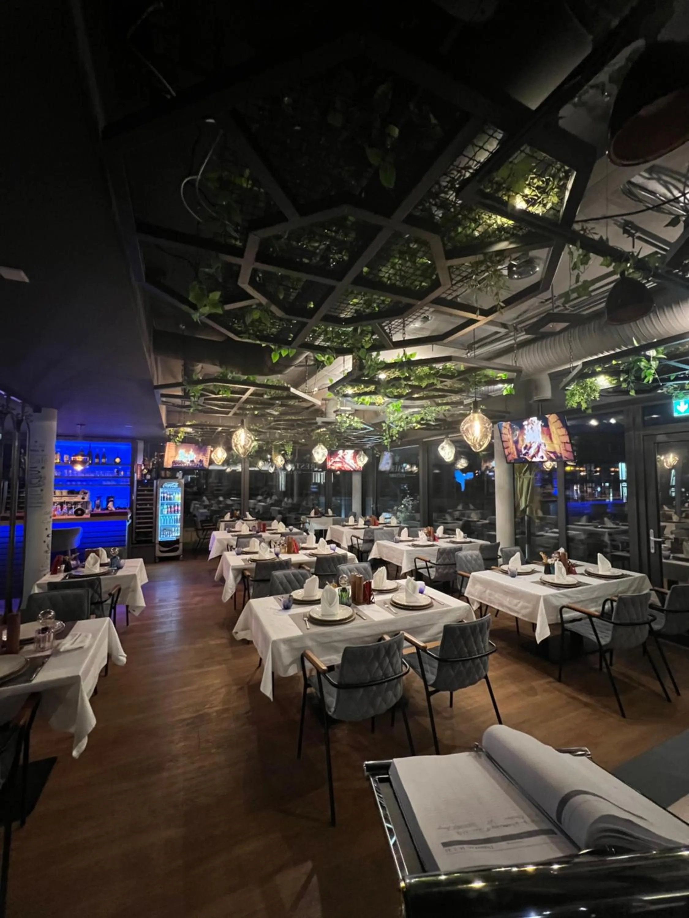 Restaurant/places to eat in Design Hotel Winterrot