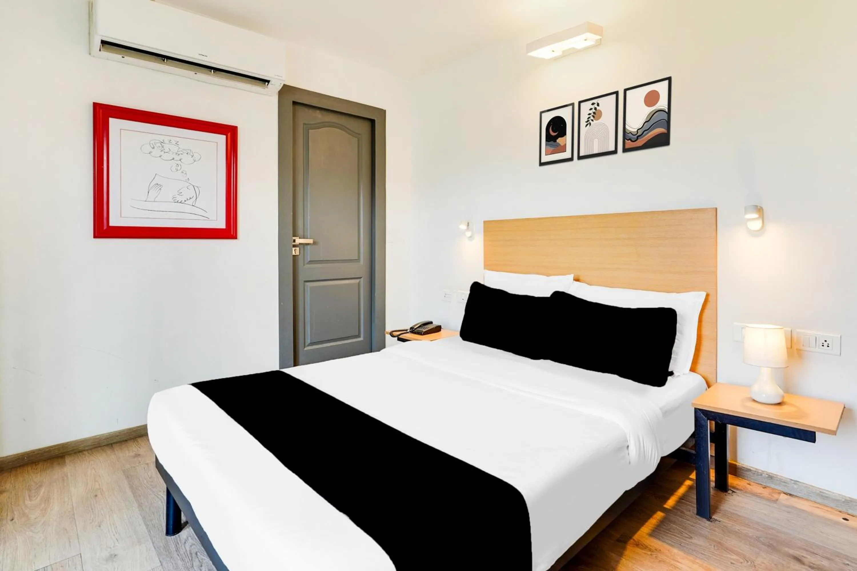 Bedroom, Bed in Super Townhouse BTM Layout Near Madiwala Lake Formerly Q Rooms