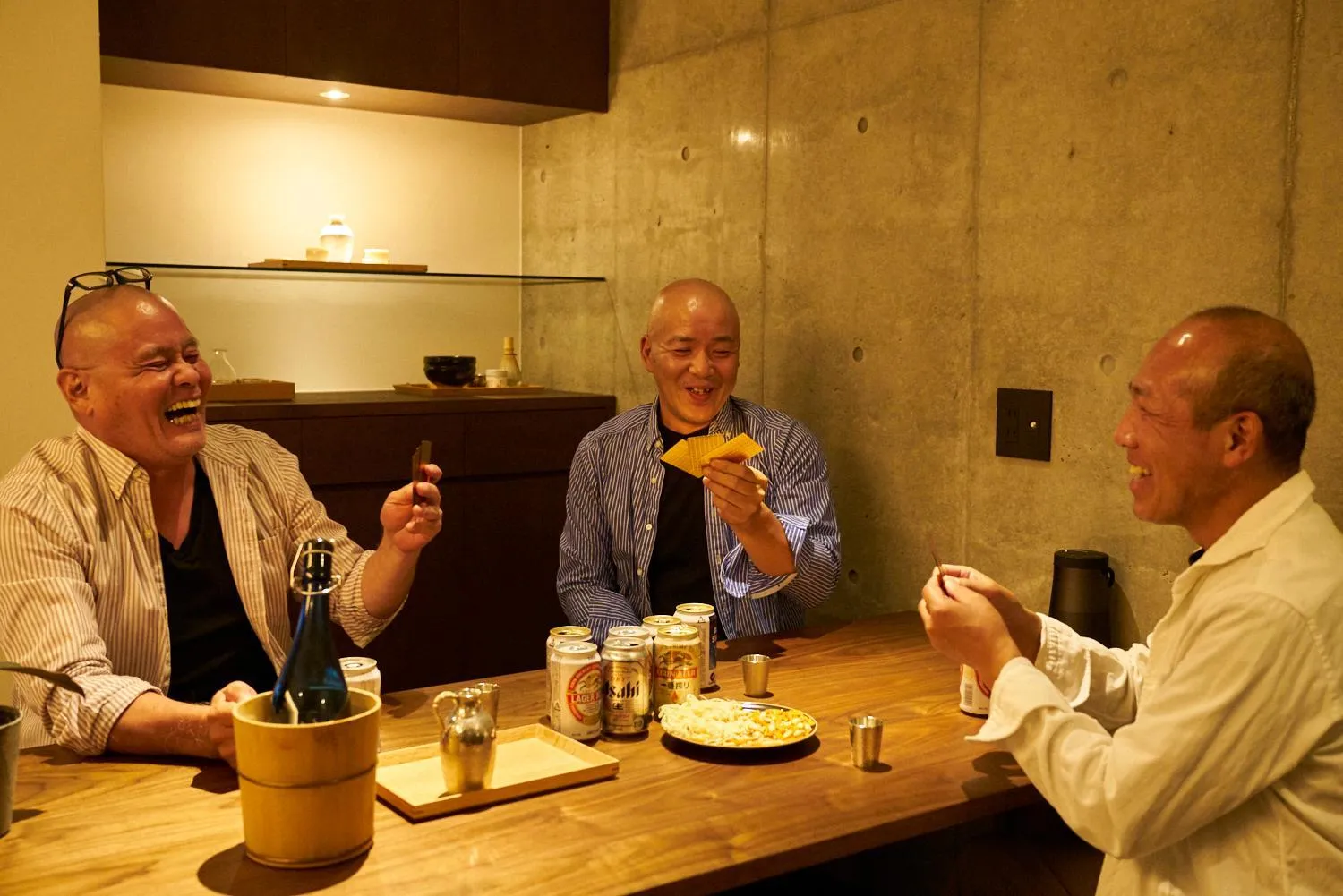 Dining area in 20 PIECES