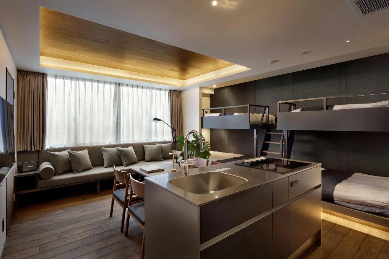 Kitchen or kitchenette in 20 PIECES