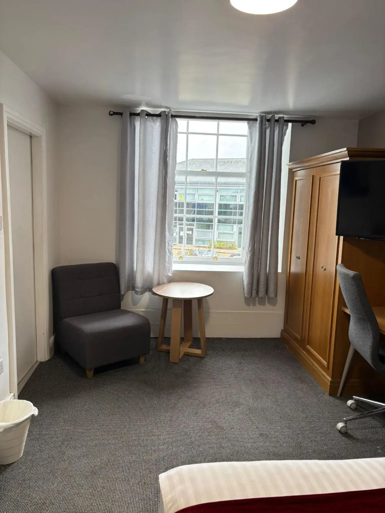 Standard Double Room in Midlands Hotel Standard Double Room in Midlands Hotel