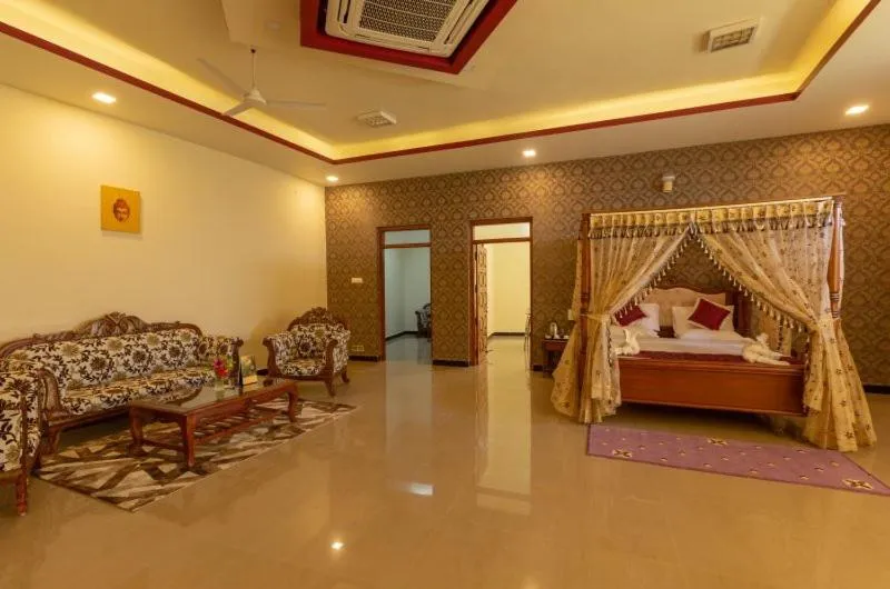 Bed in KSTDC Hotel Mayura Krishna Almatti