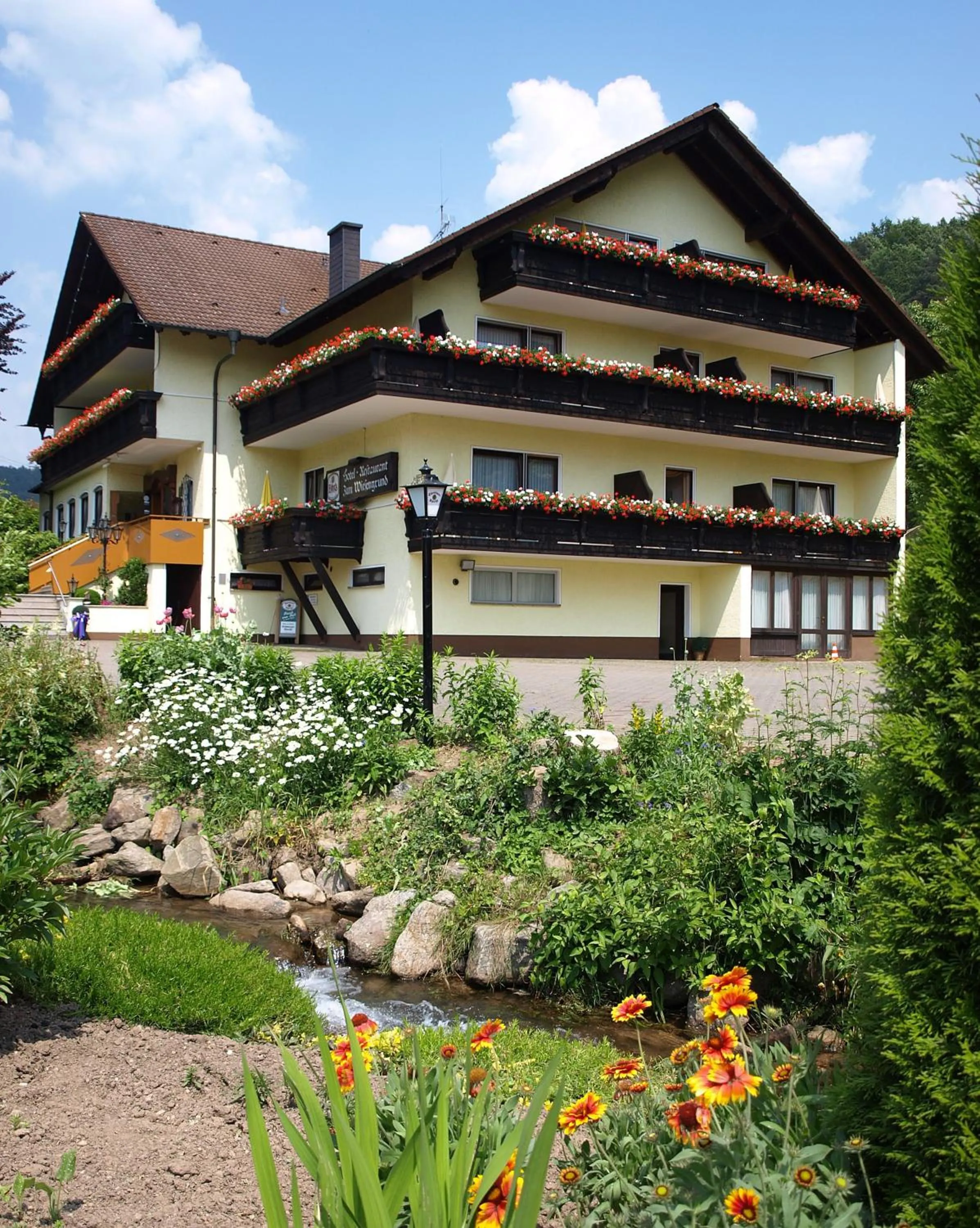 Facade/entrance in Zum Wiesengrund