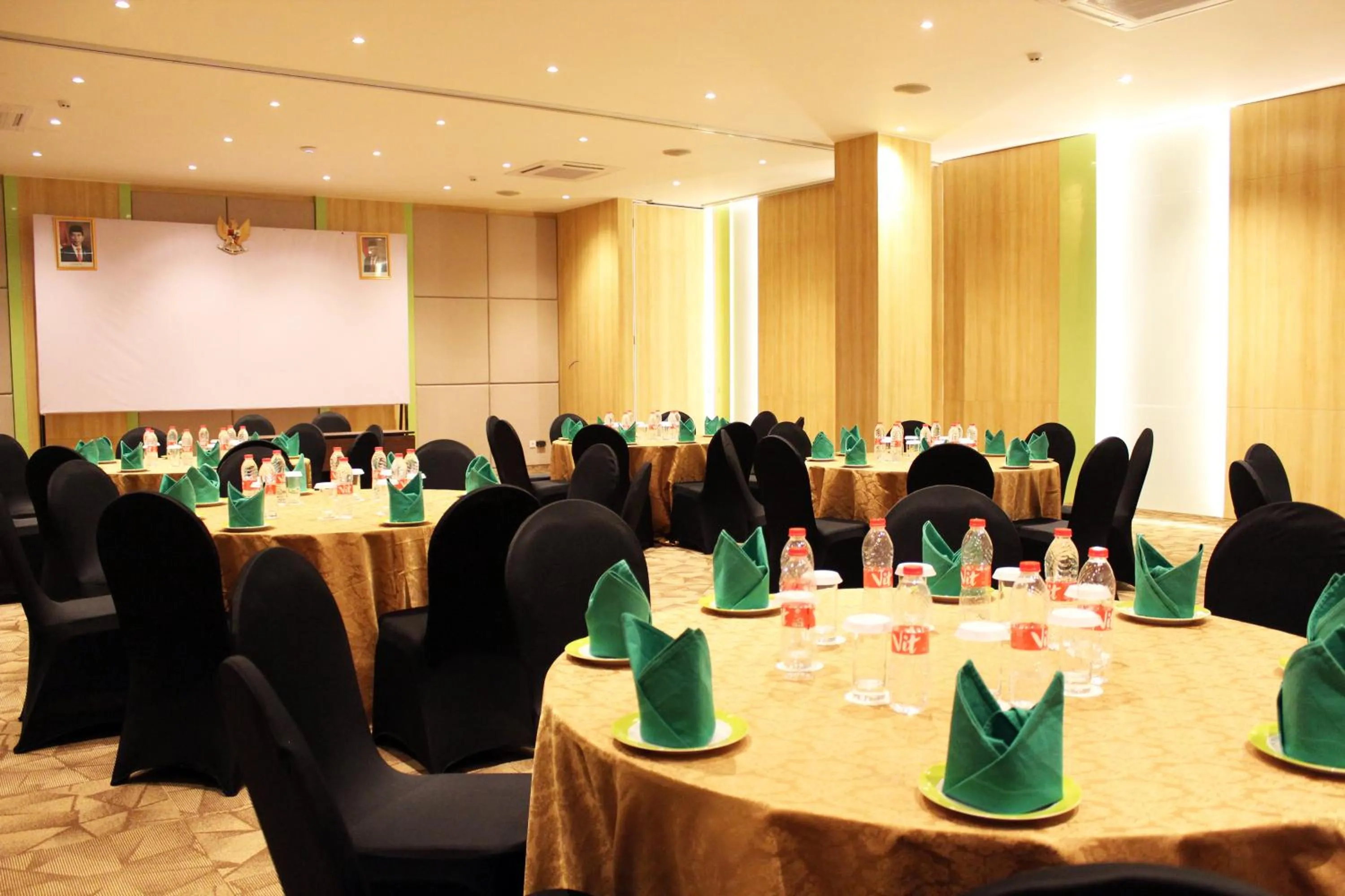 Banquet/Function facilities in Zest Parang Raja Solo by Swiss-Belhotel International