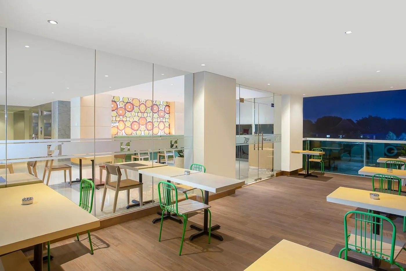 Restaurant/places to eat in Zest Parang Raja Solo by Swiss-Belhotel International