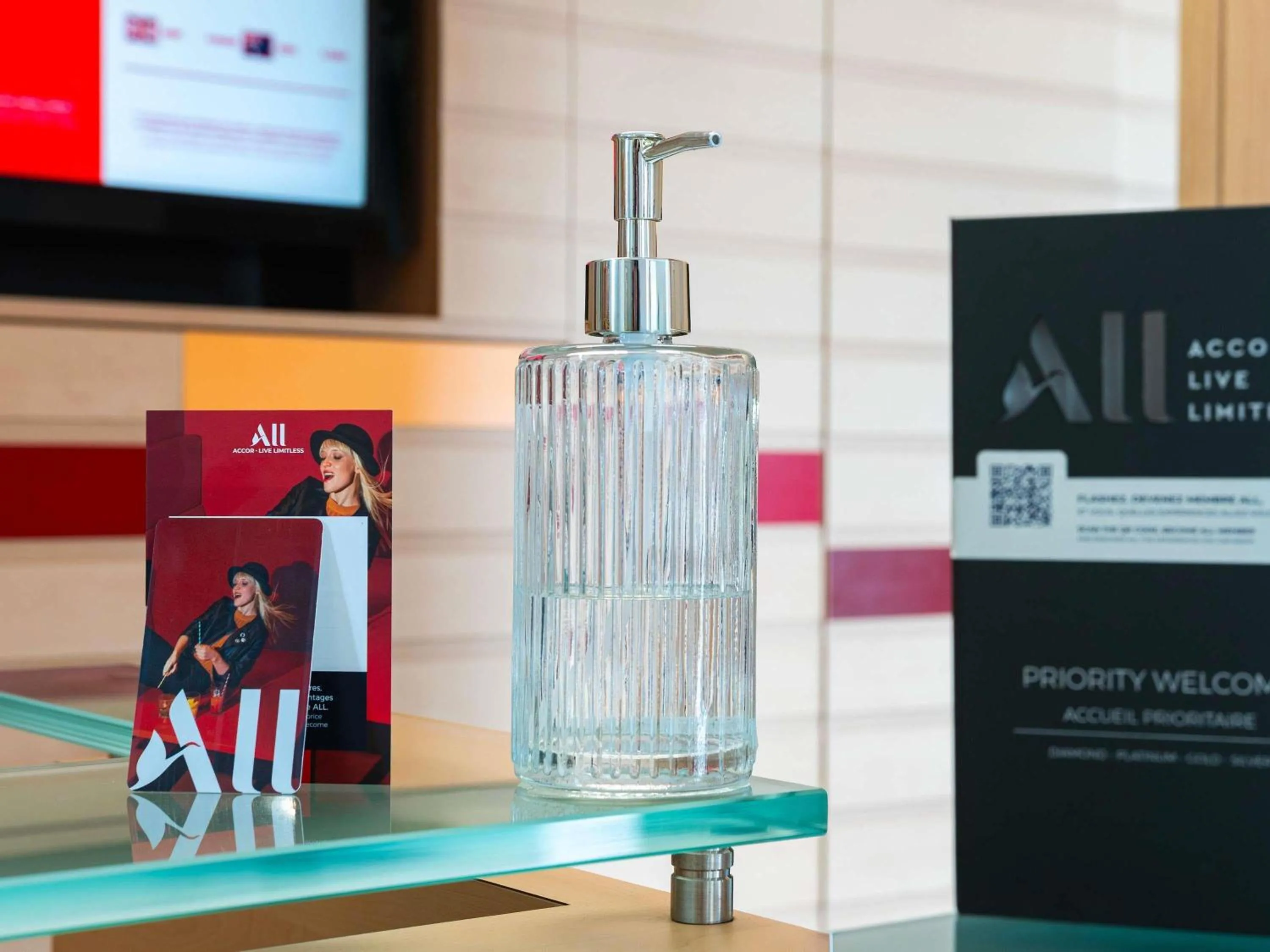 Property building in Hôtel Ibis Cognac Centre